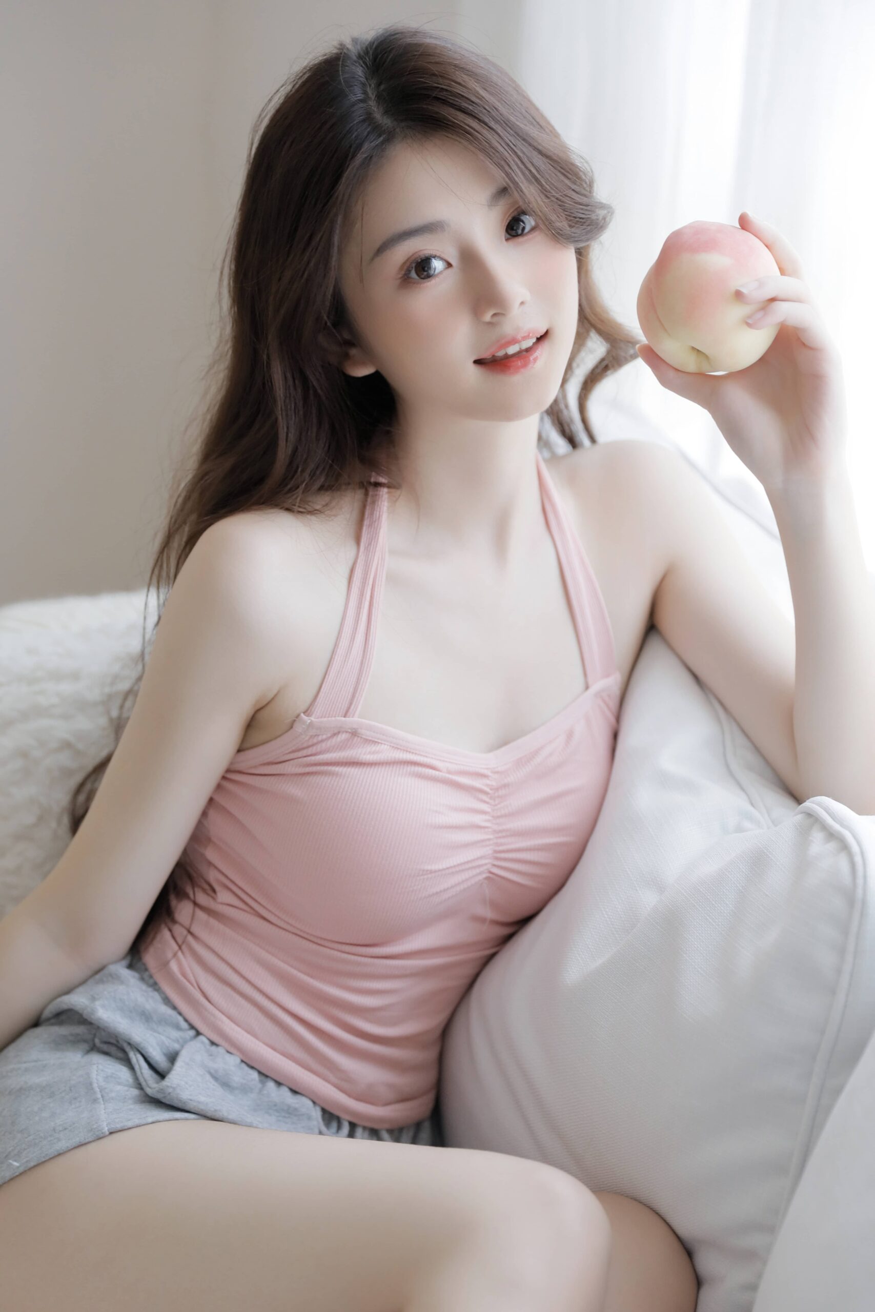 GS-Y0102  蜜桃女孩 再拜陈三愿 [29P-287MB]