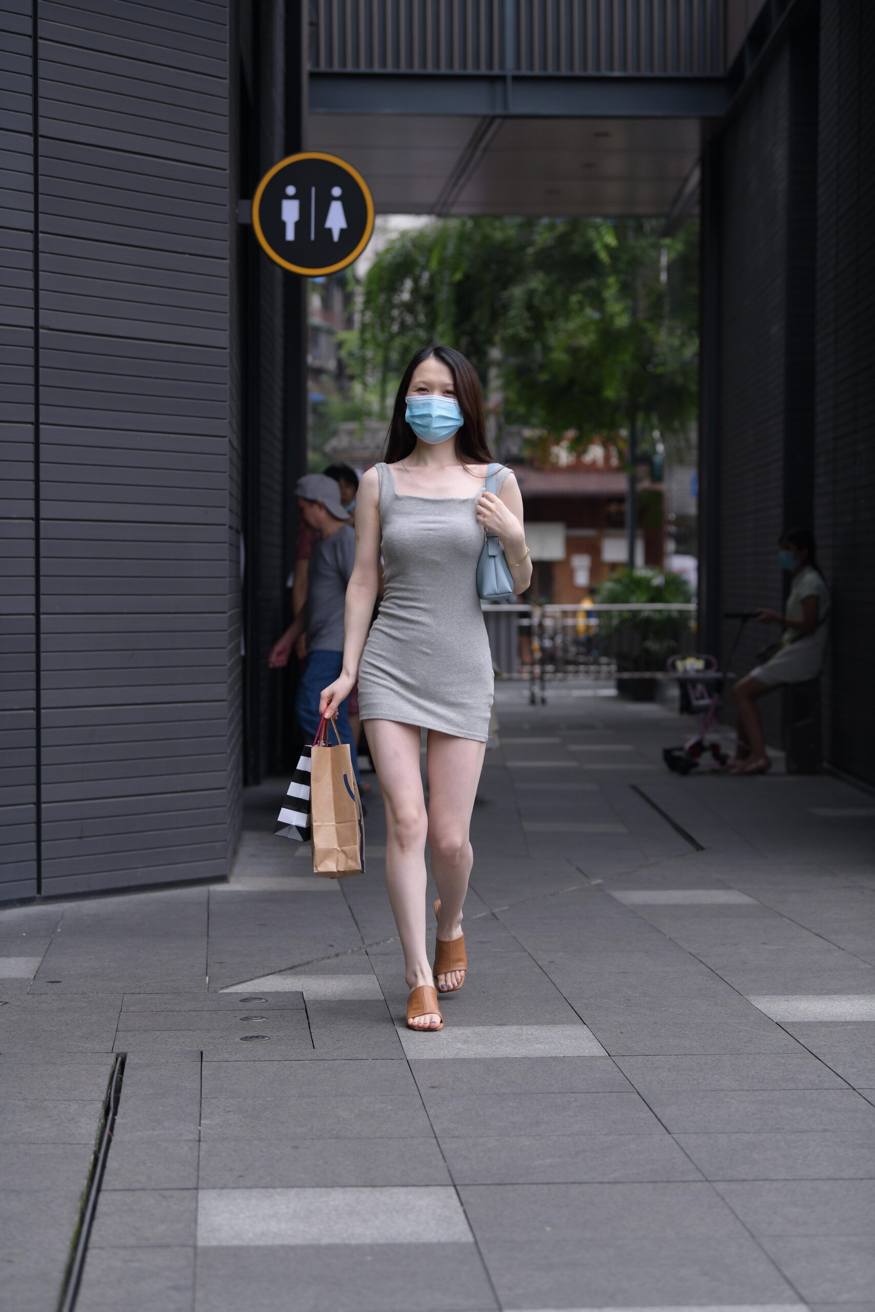 No.9041 吊带包臀裙 [70P-1.52GB]