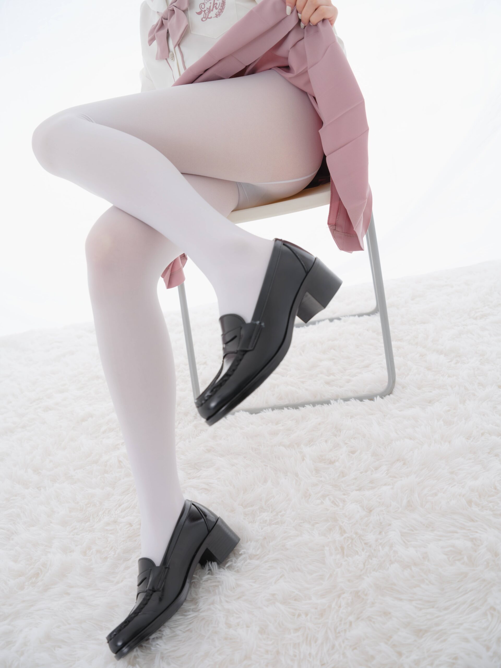 [紧急企划] 内部定制 白丝JK [84P1V-4.89GB]