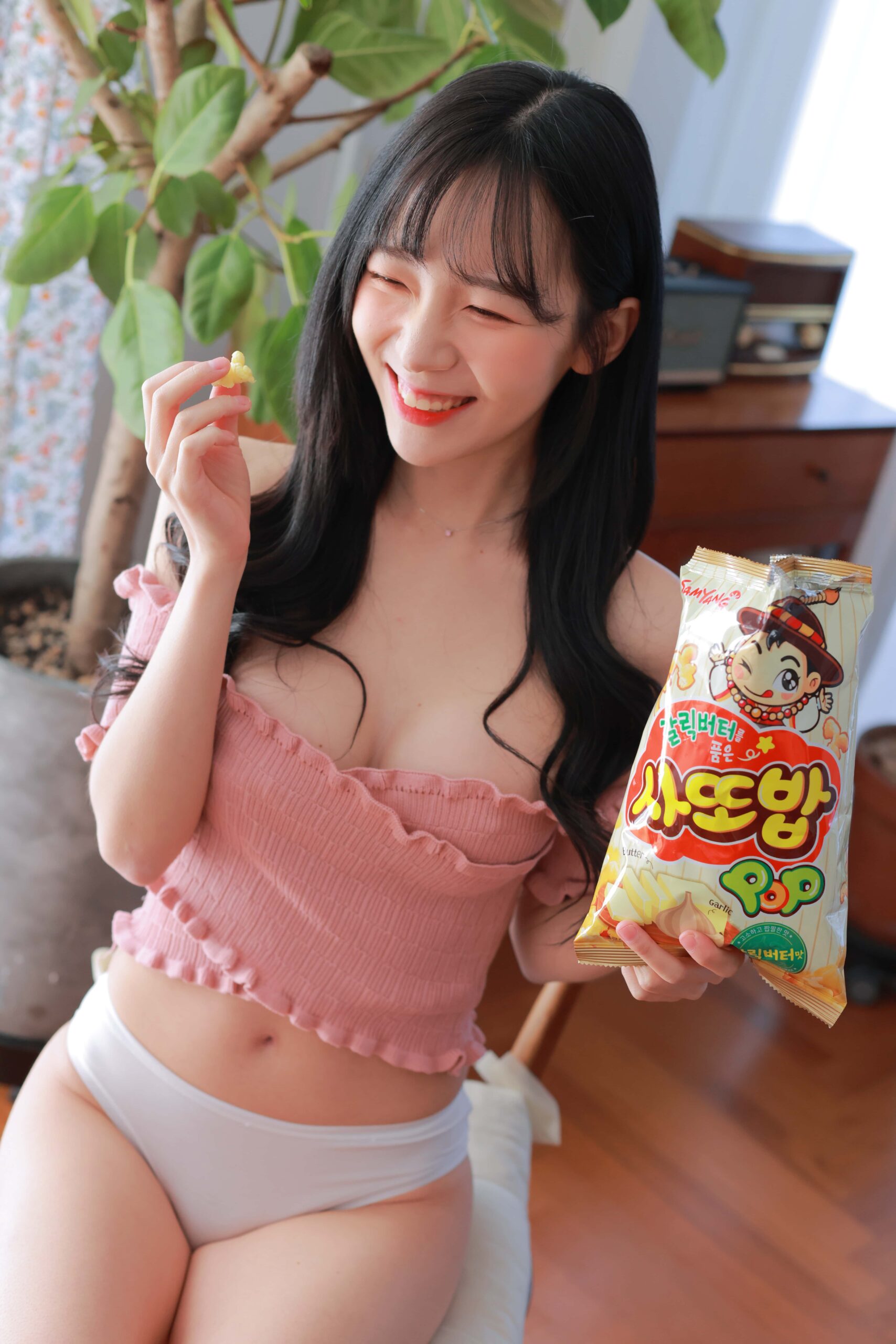 PATREON  Sovely - Housekeeper Photo Set Collection Part 2-1 [93P2V-1.94GB]