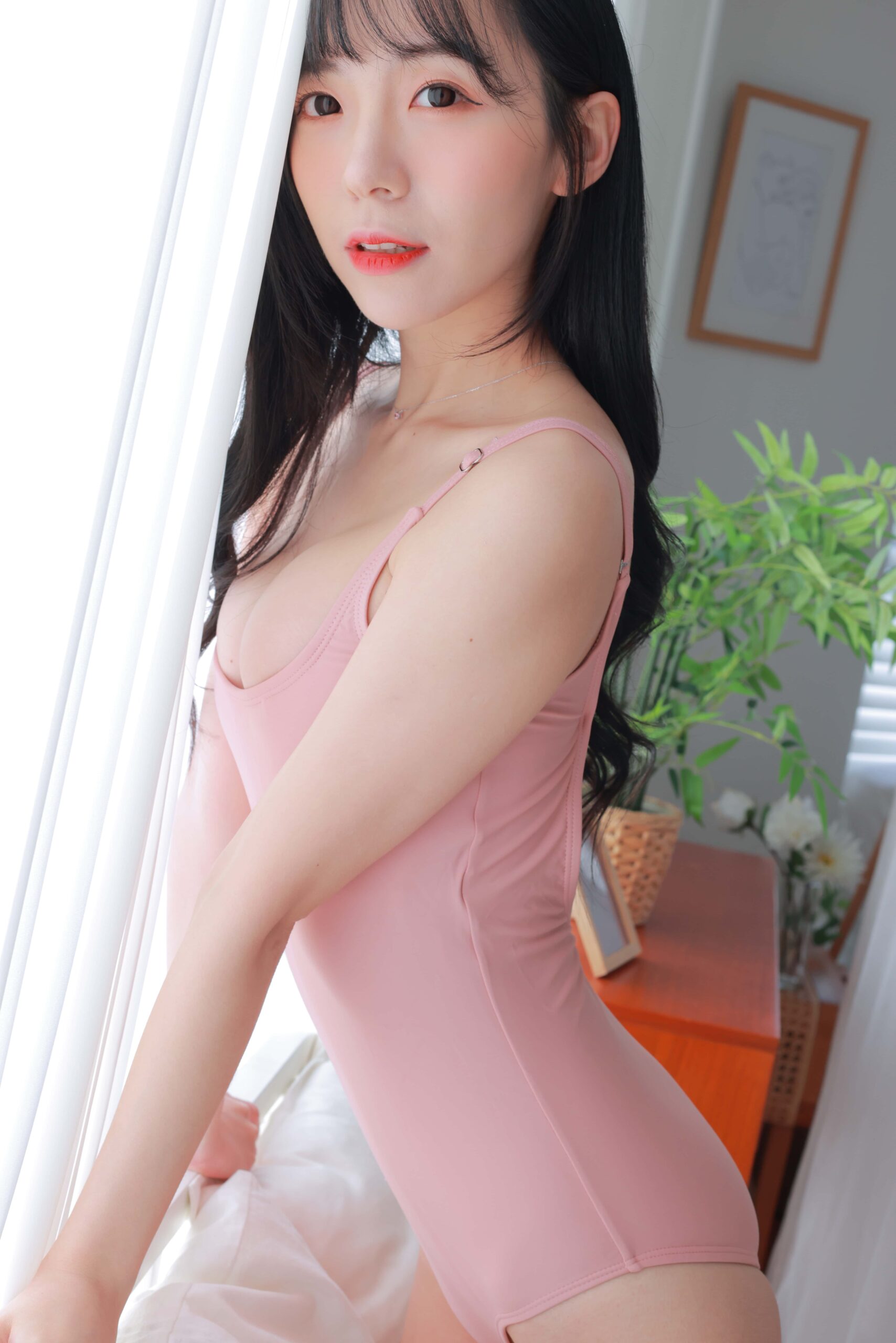 PATREON  Sovely - Housekeeper Photo Set Collection Part 2-1 [93P2V-1.94GB]