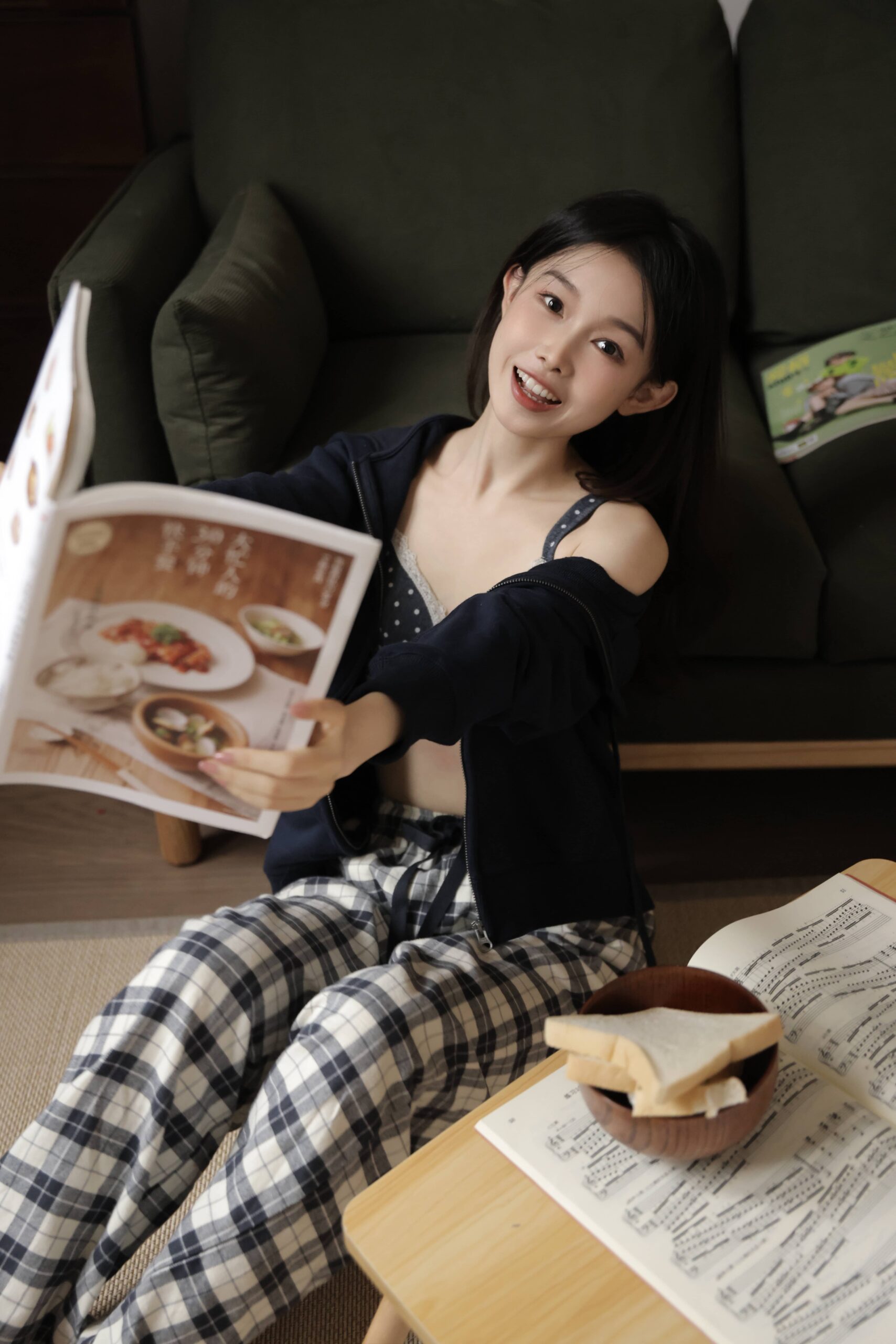 GS-Y0100 风吹半夏 酸奶加心好好次 [26P-344MB]