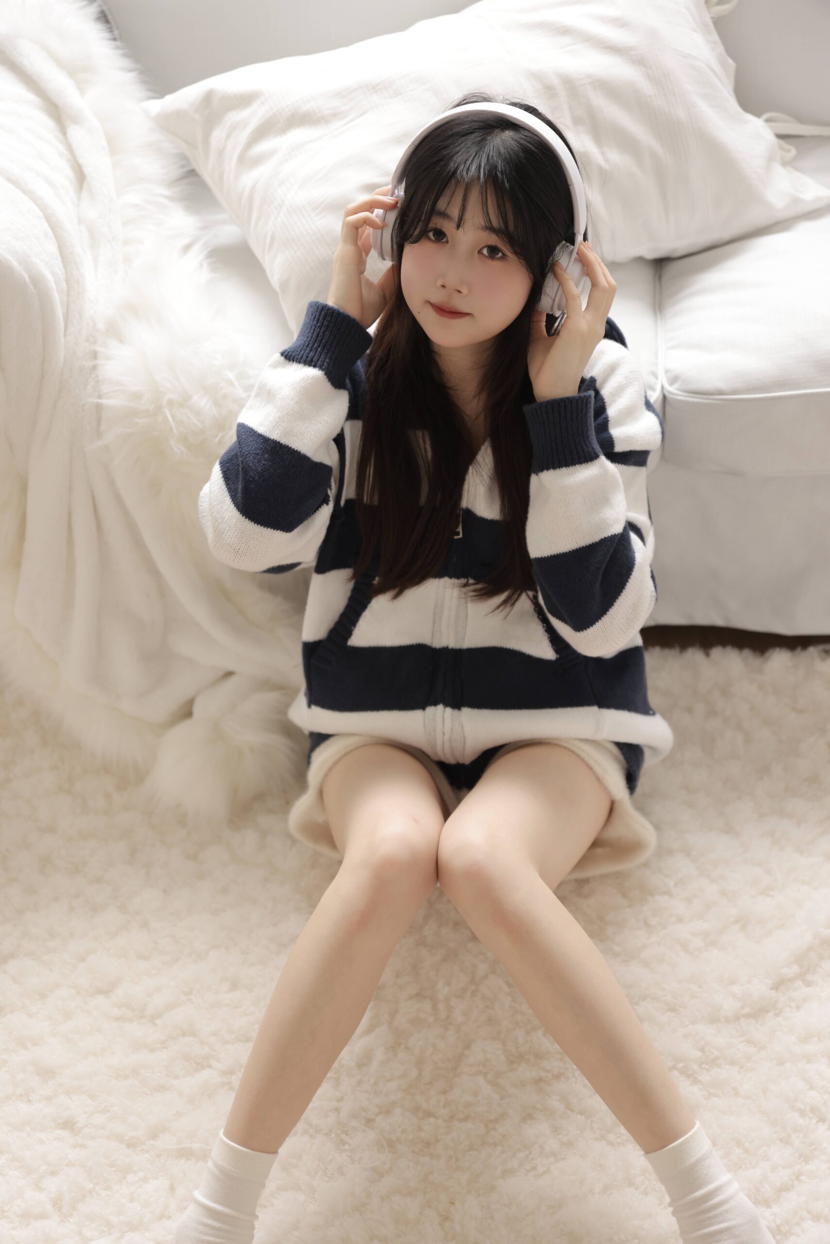 GS-Y0083  小鹅酱 小鹅酱酱酱 [26P-299MB]