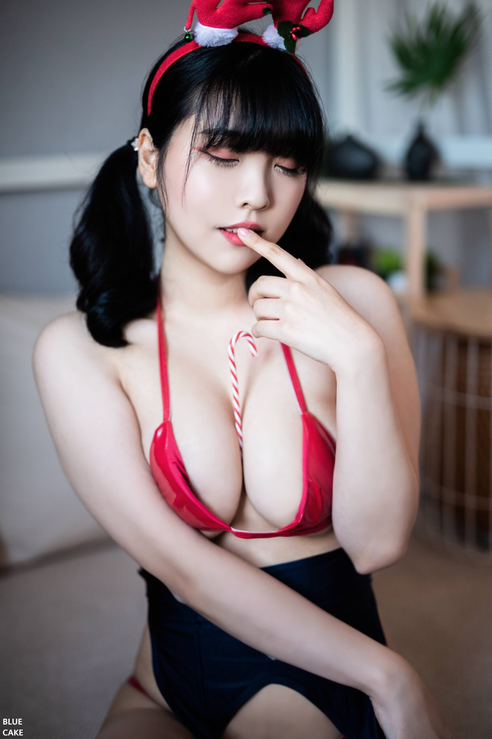 [BLUECAKE] Song Hana - XMas Figure [61P-766MB]