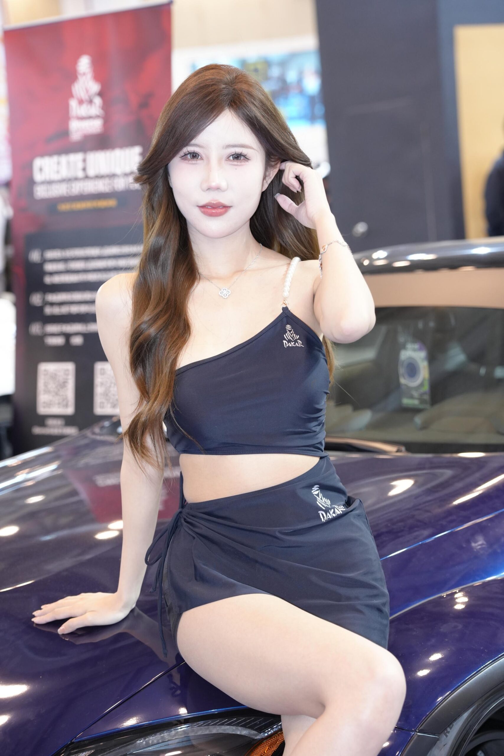 No.8928 魅力黑色短裙 [90P5V-8.33GB]