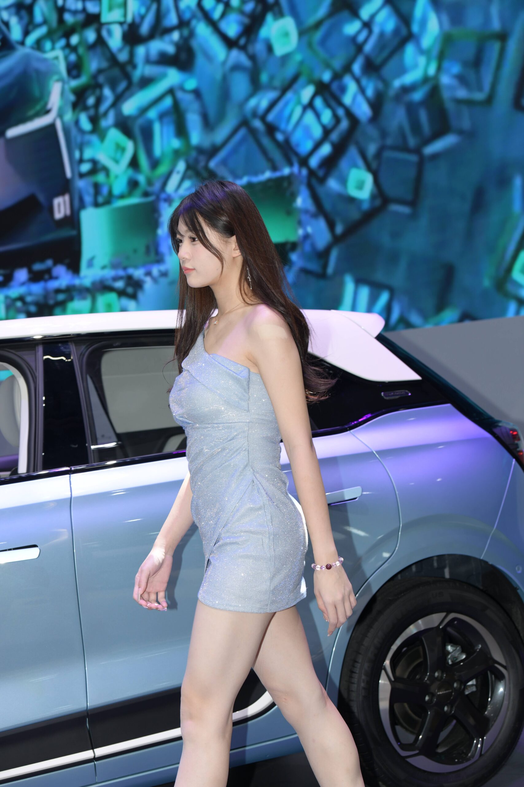 GS-S446 一群车模美女【116P 2.94G】