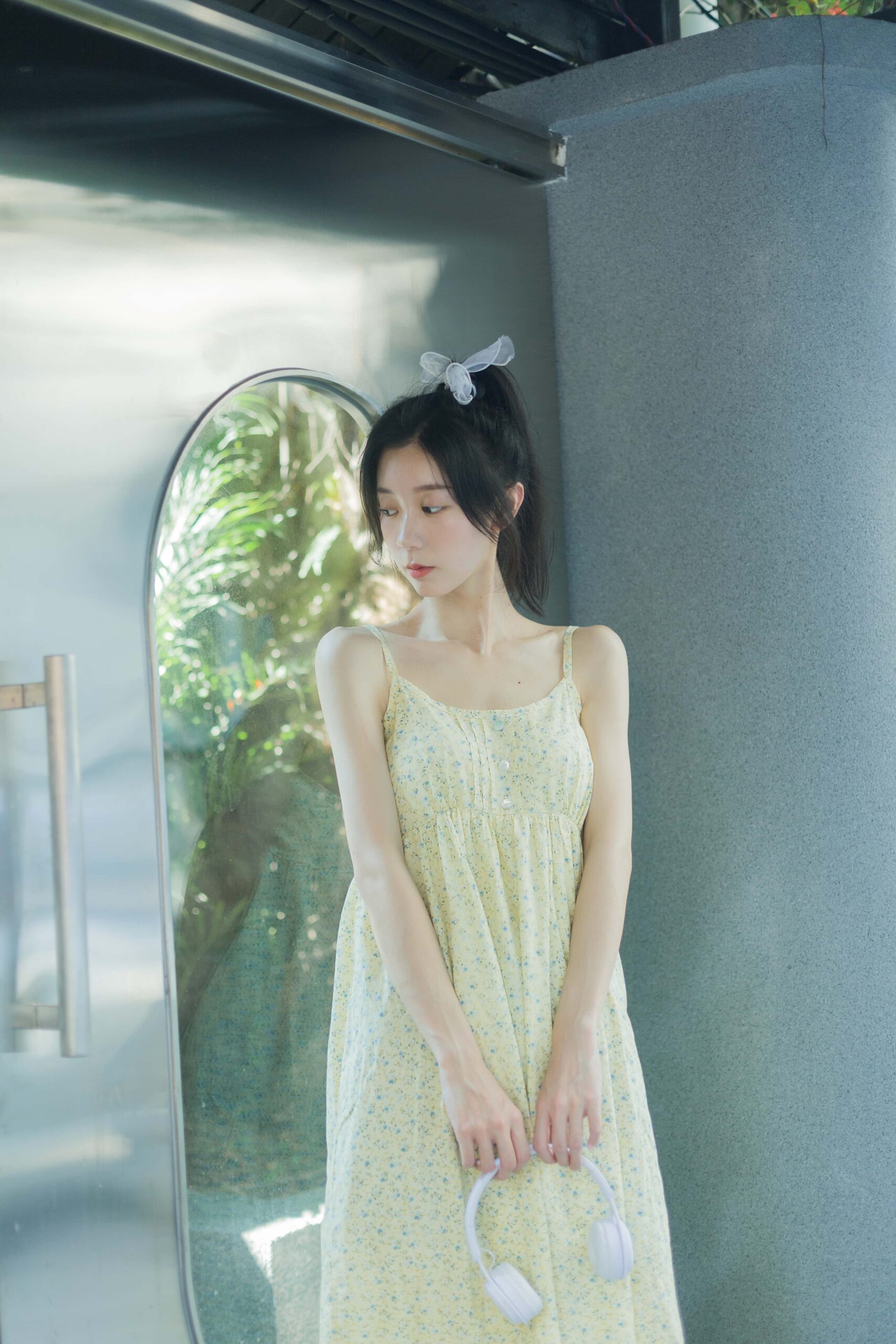 GS-Y0031 夏日凌霄 饲猫少女- [32P-322MB]