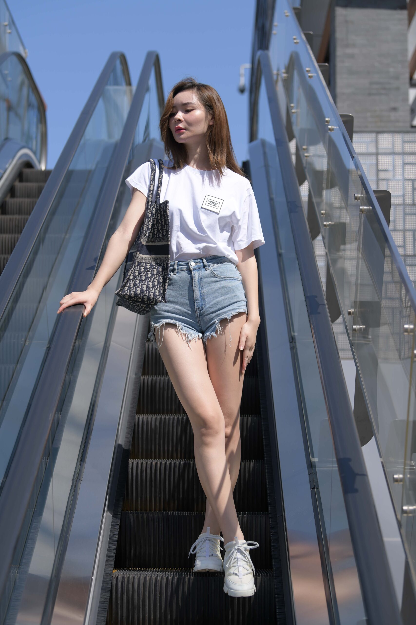 GS-X518 搭讪牛仔热裤美女 【347P  6.80G】