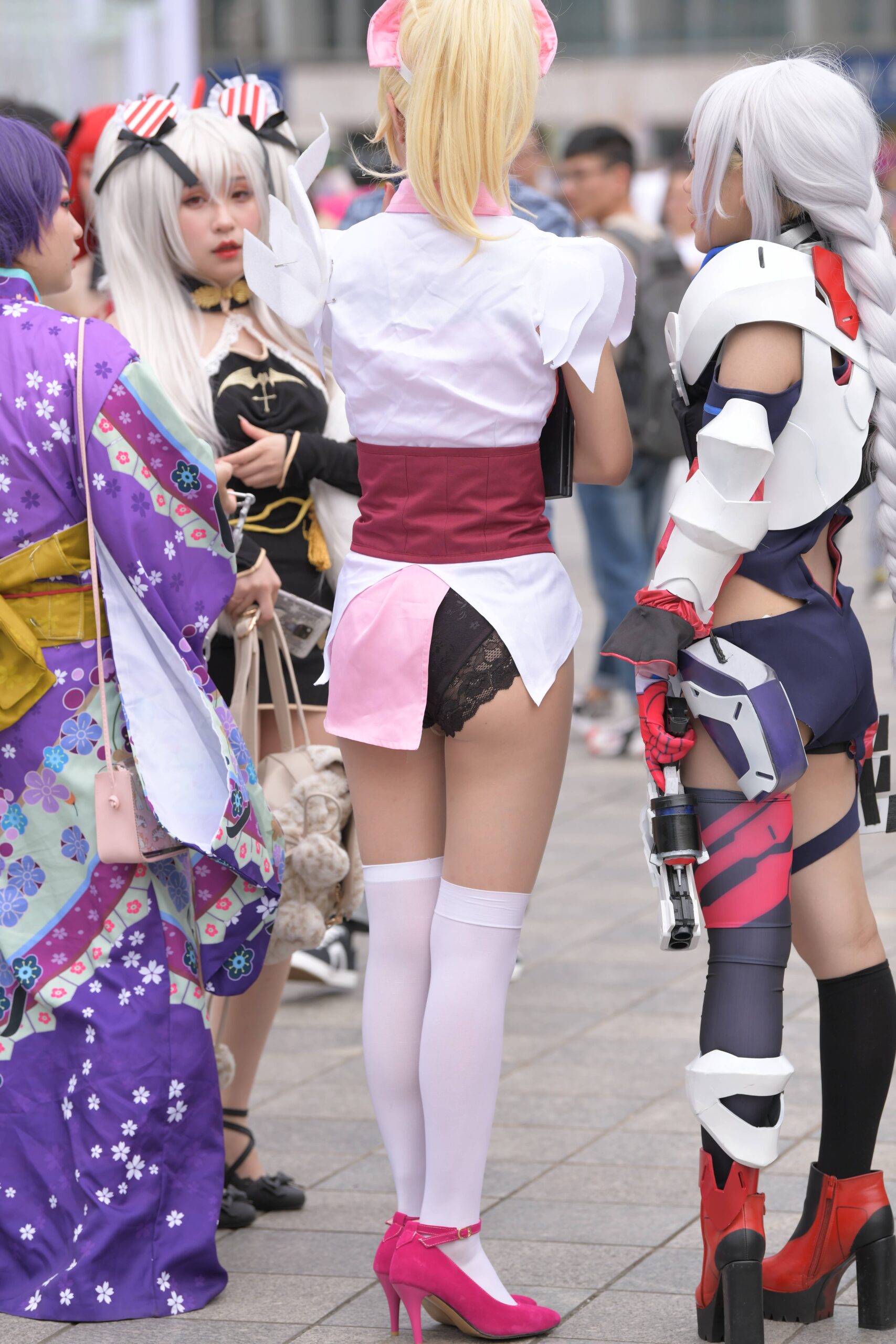 No.9099 高挑cos小姐姐 [70P-1.47GB]