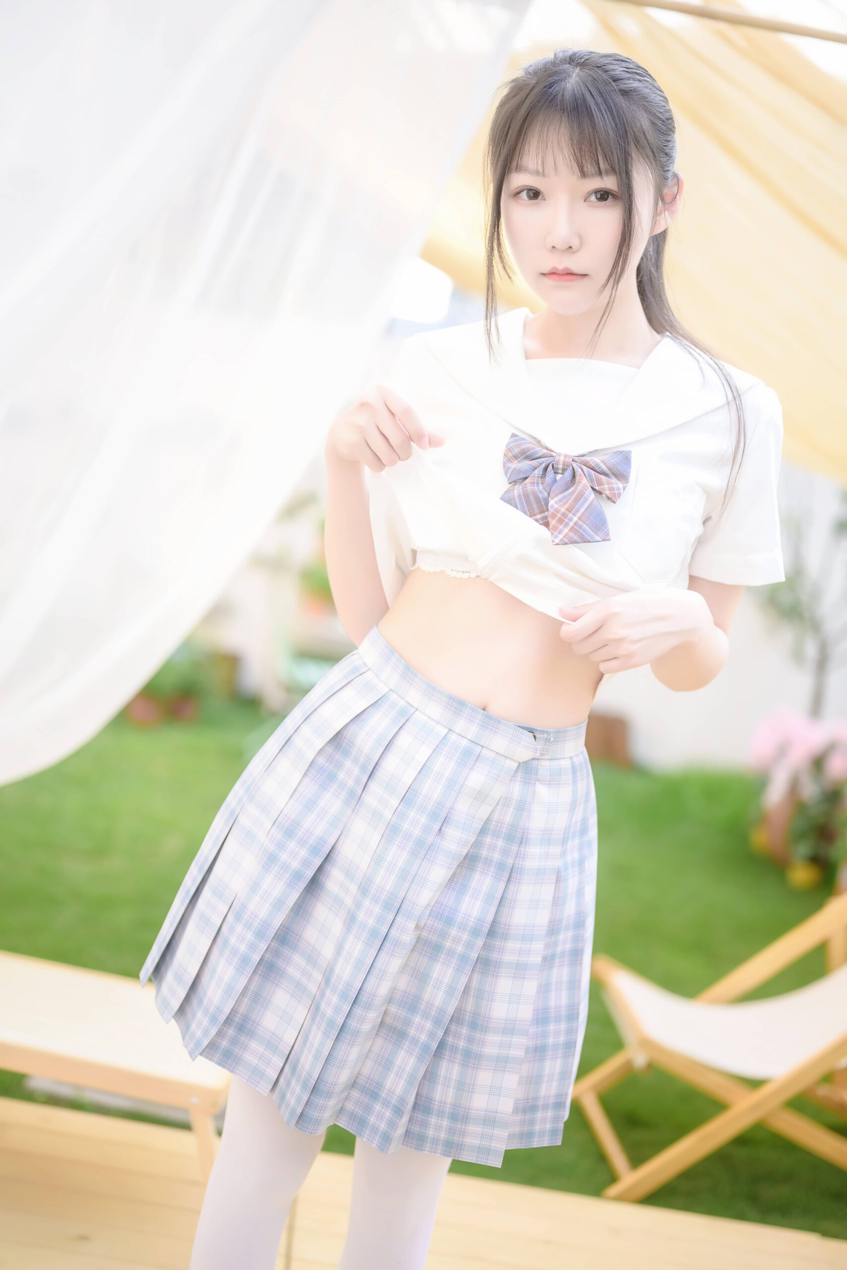 香草喵露露写真 - 阳光庭院制服 [50P-714MB]