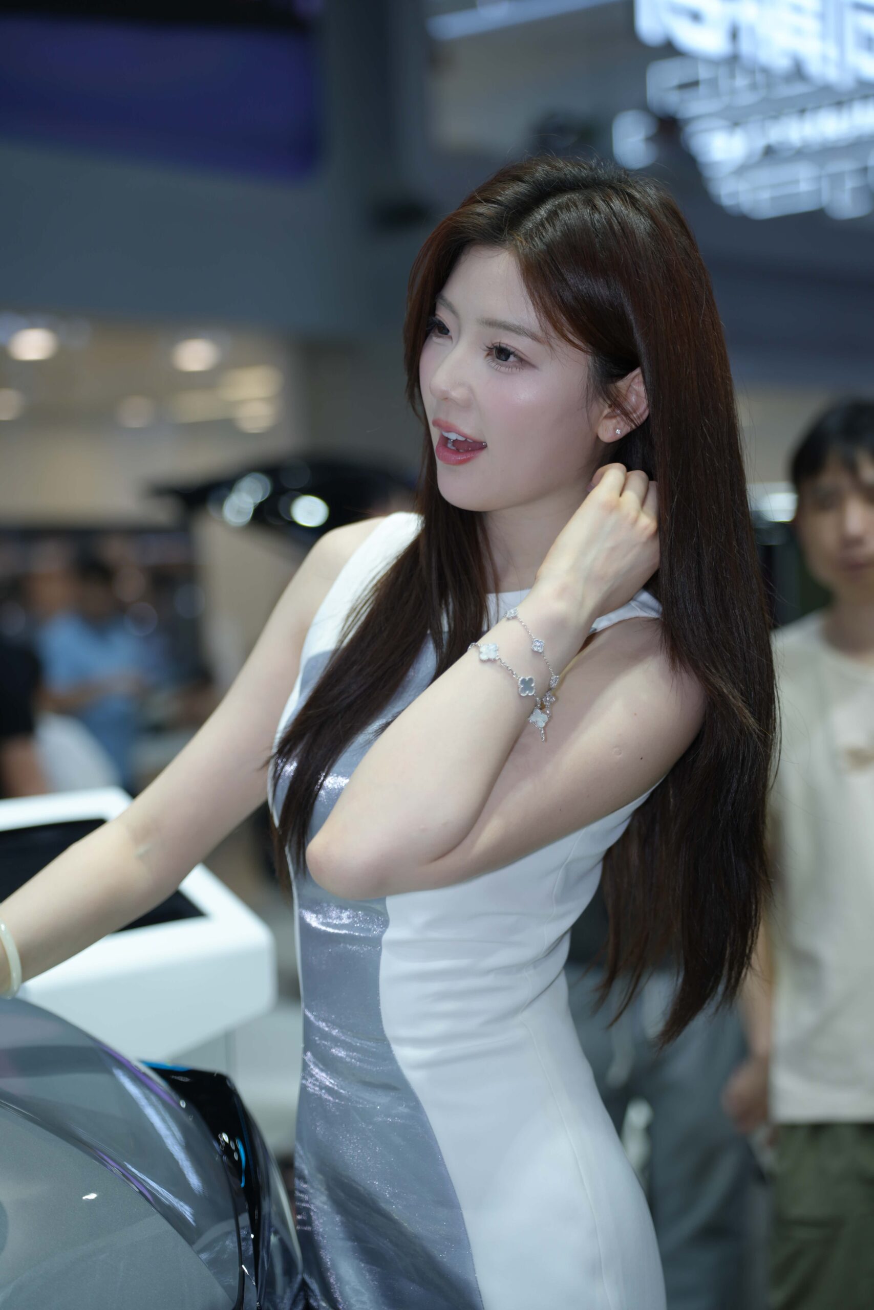 No.9173 甜美可爱 [150P-2.76GB]