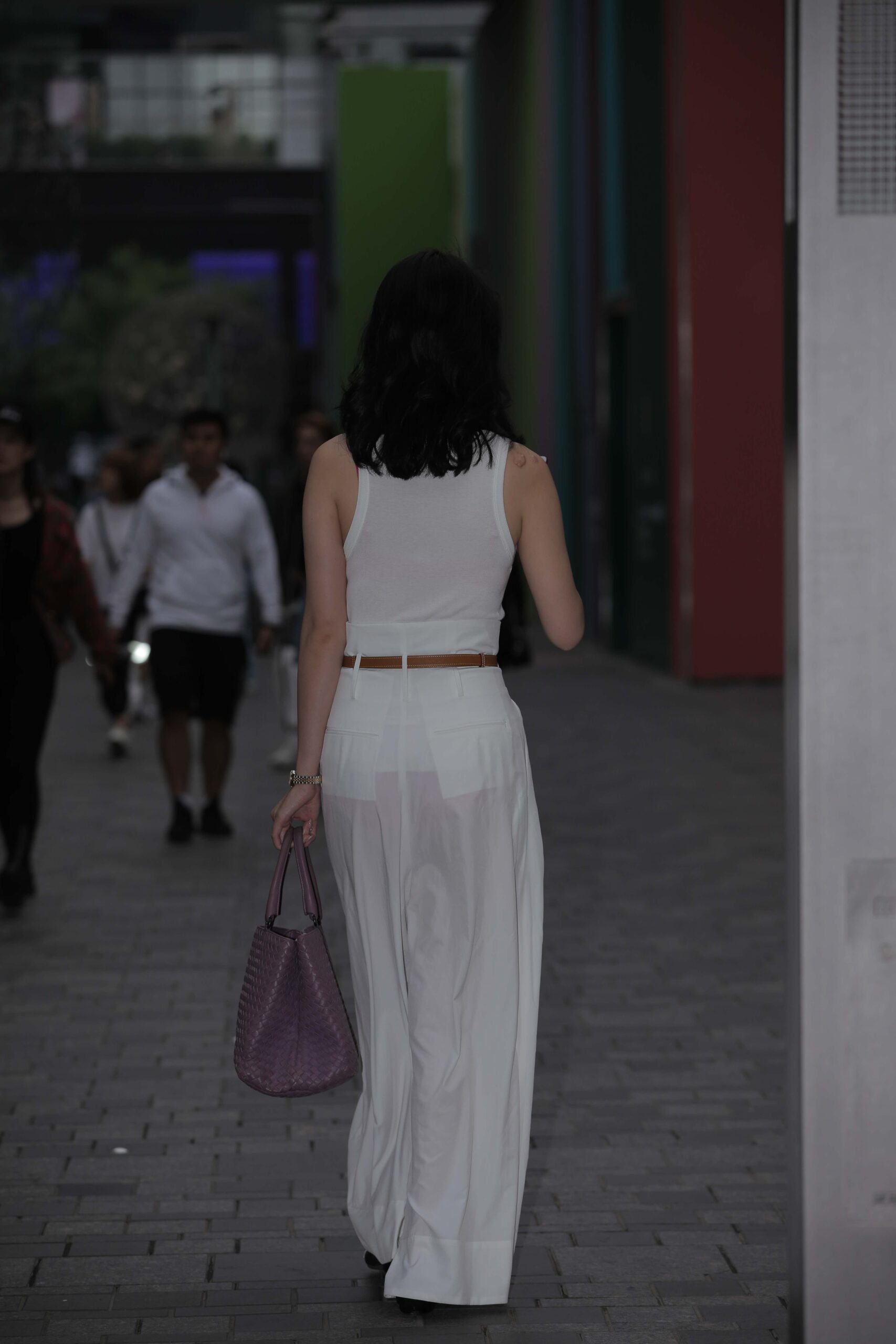 GS-X607  白色紧身裤美女 【38P  319M】