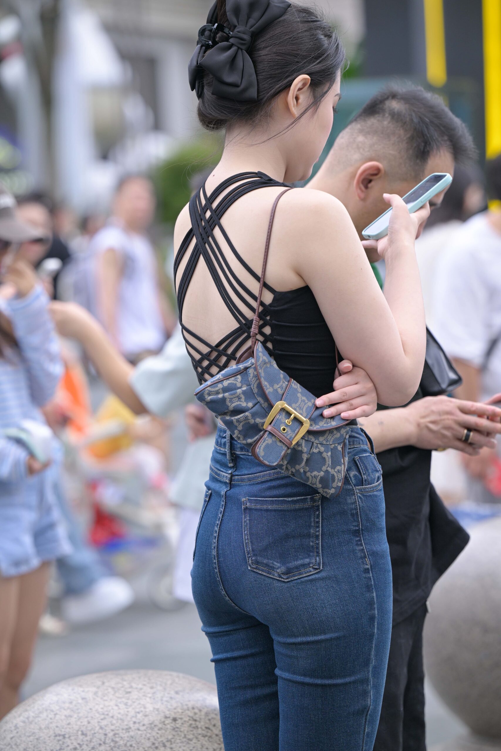 GS-M181   街边紧牛 【211P   6.59G】