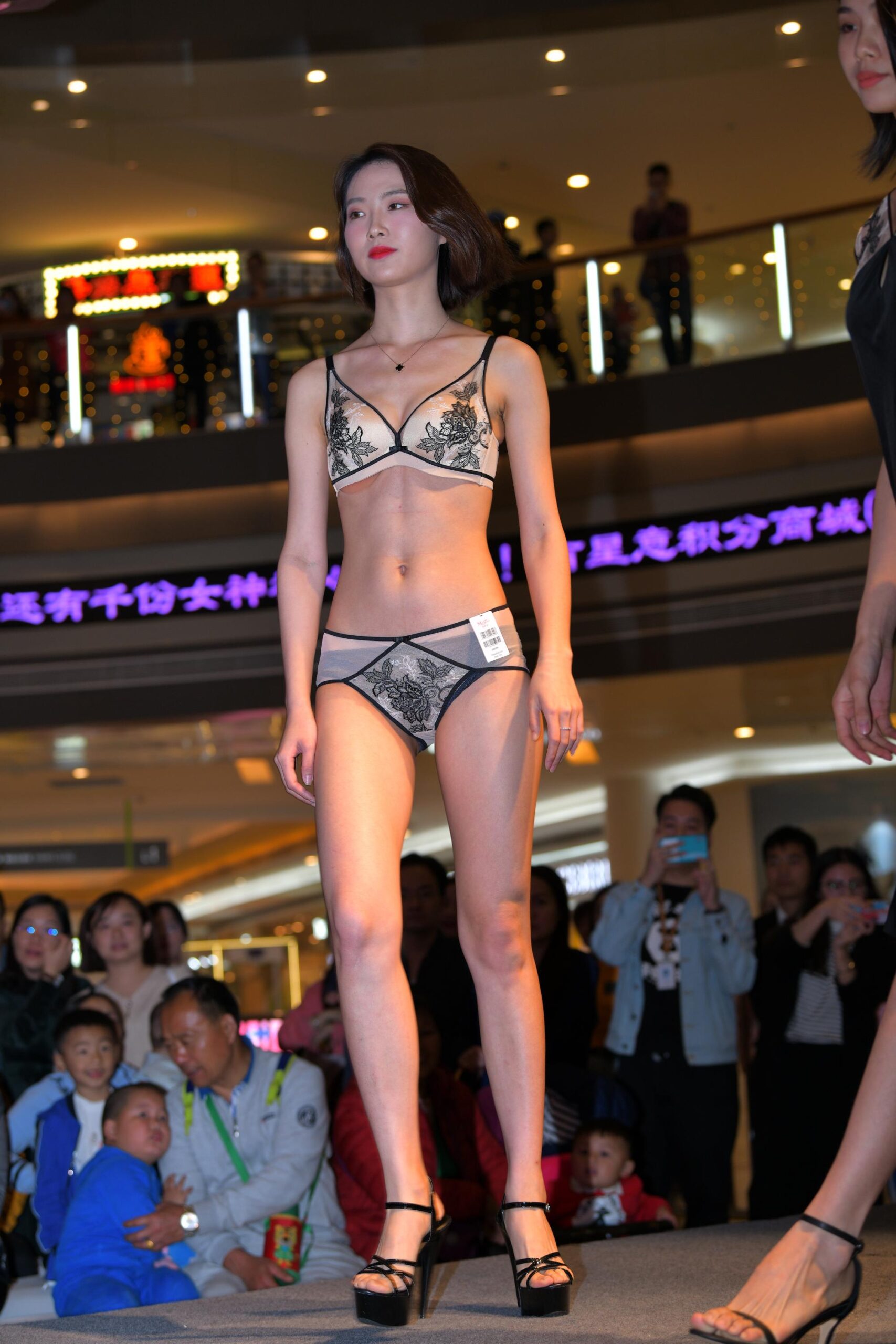 GS-T632  性感内衣模特 【65P  1.68G】