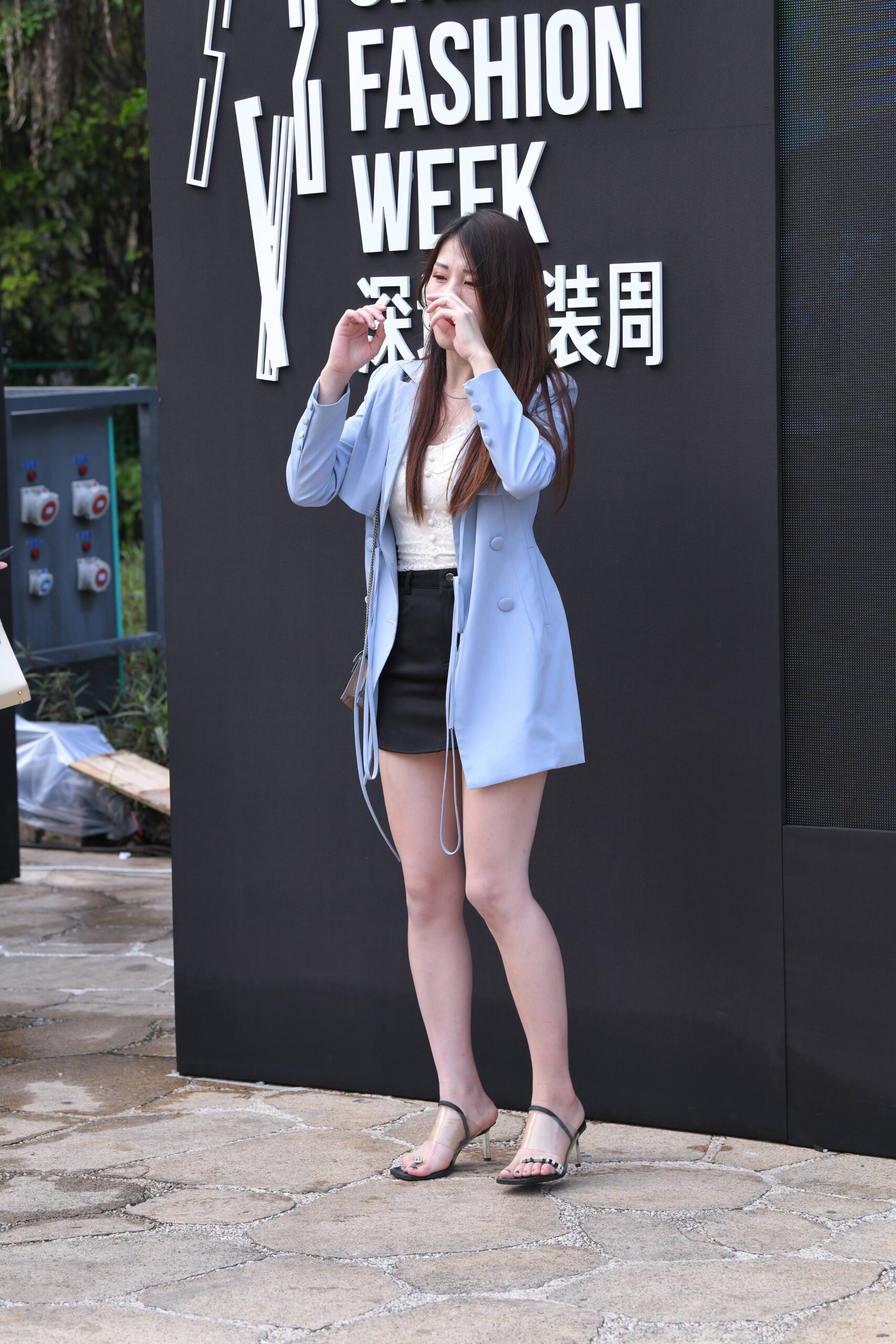 GS-T623 浅蓝色外套黑短裙 【89P 2.69G】