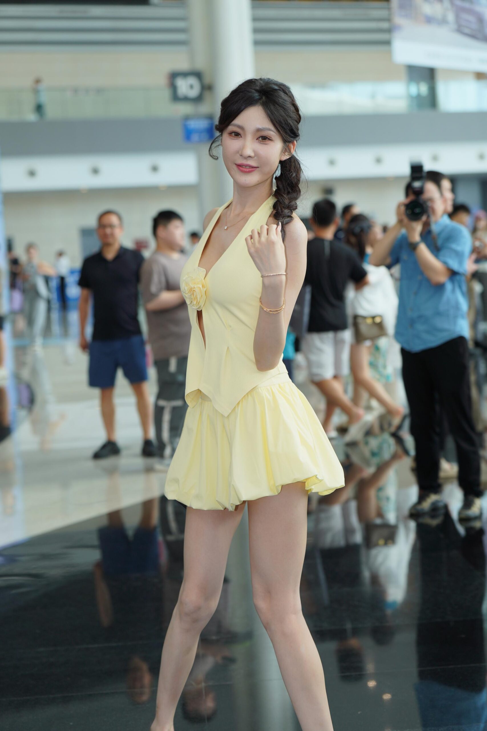 No.9405 清新灵动妹子 [214P-3.14GB]