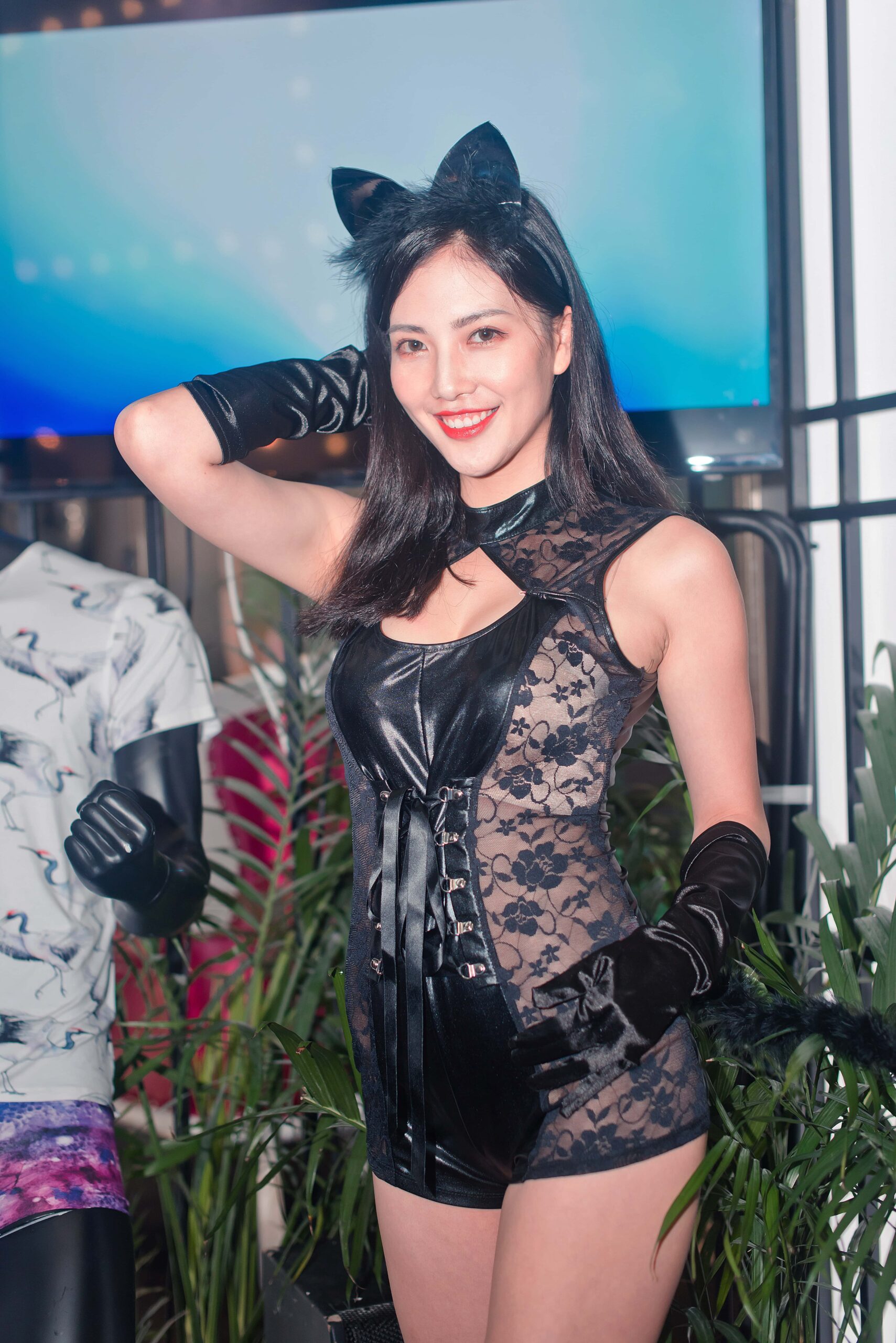 GS-K085 2019内衣展之黑色兔子[43P 368M]