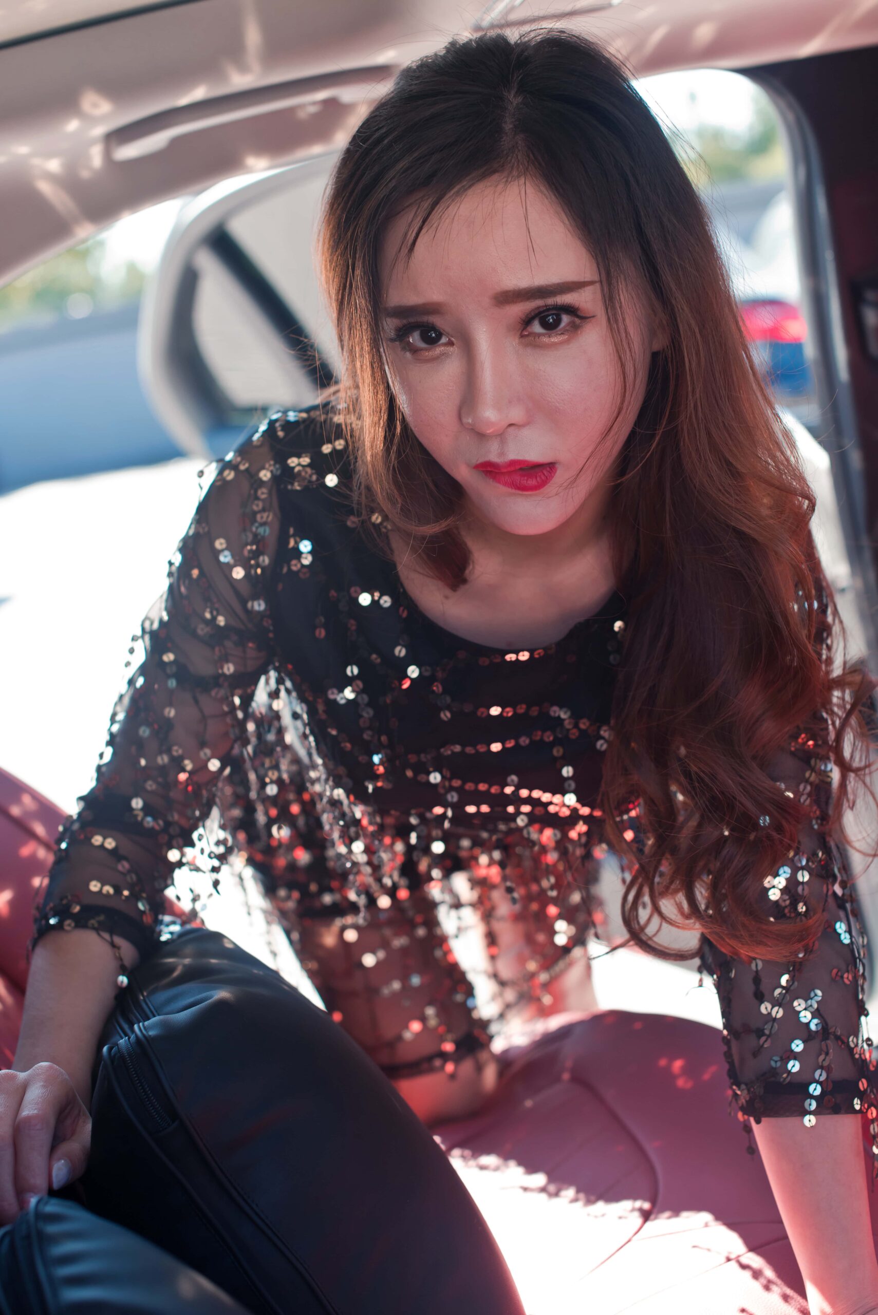 No.5230 御风街拍 洗车场上的网红艾小青 [105P-736MB]