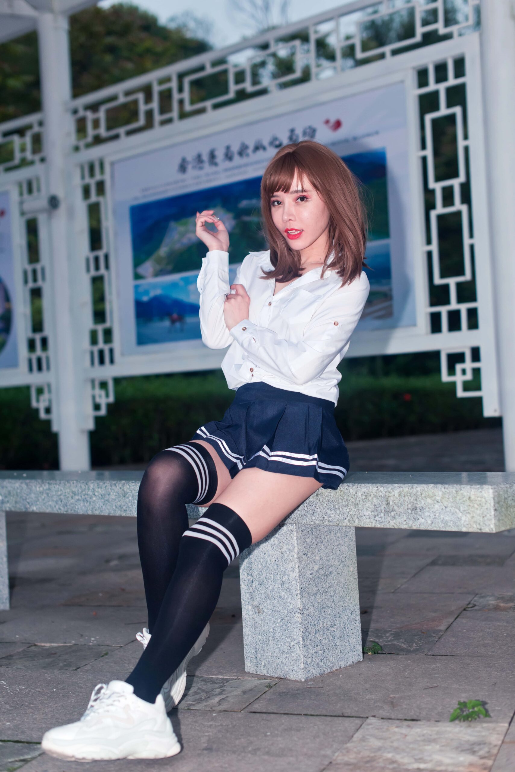 No.5084 御风街拍 网红艾小青的绝对领域魅力 [255P1V-2.82GB]