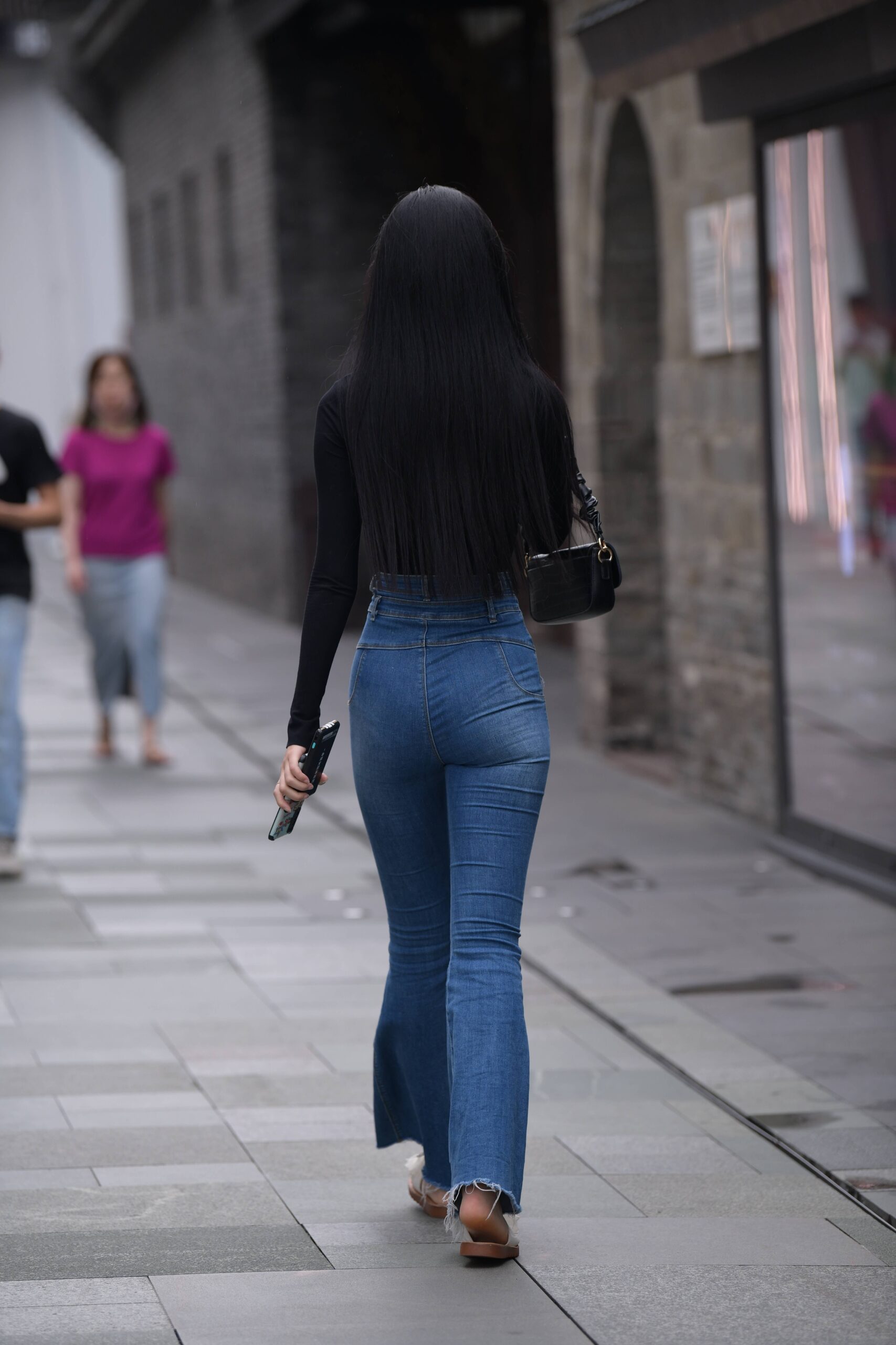 GS-M200 搭讪街拍喇叭牛仔裤小姐姐 【102P 2.18G】