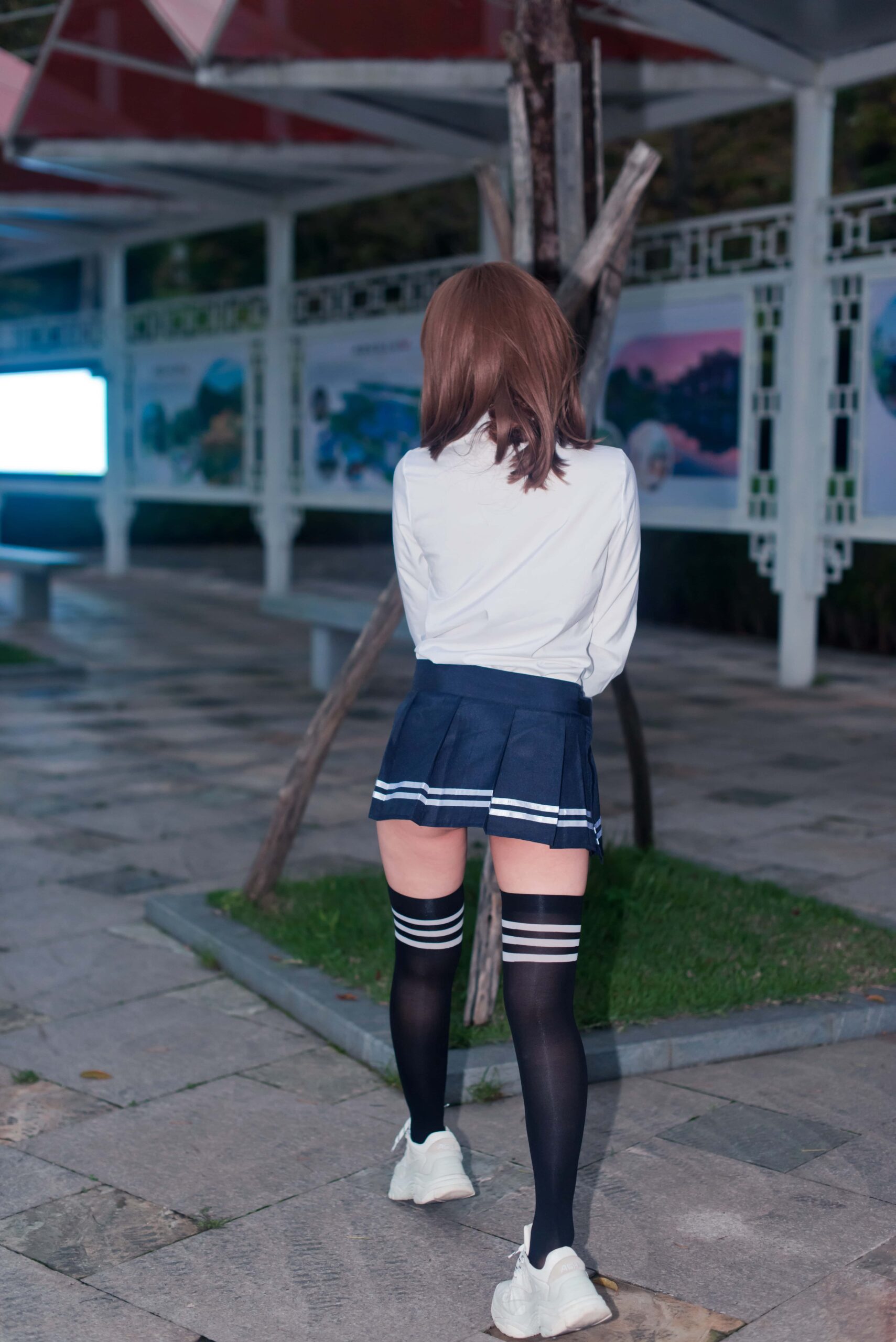 No.5084 御风街拍 网红艾小青的绝对领域魅力 [255P1V-2.82GB]