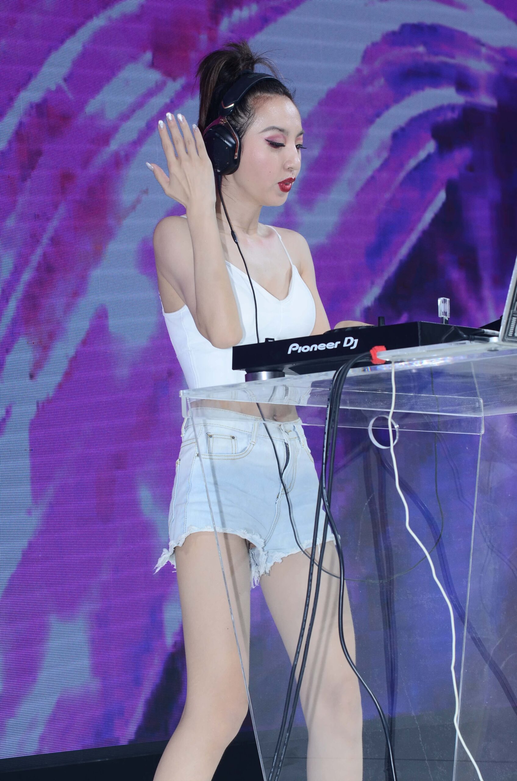 GS-K087 【神摄手赛贴】DJ美女[28P 202M]