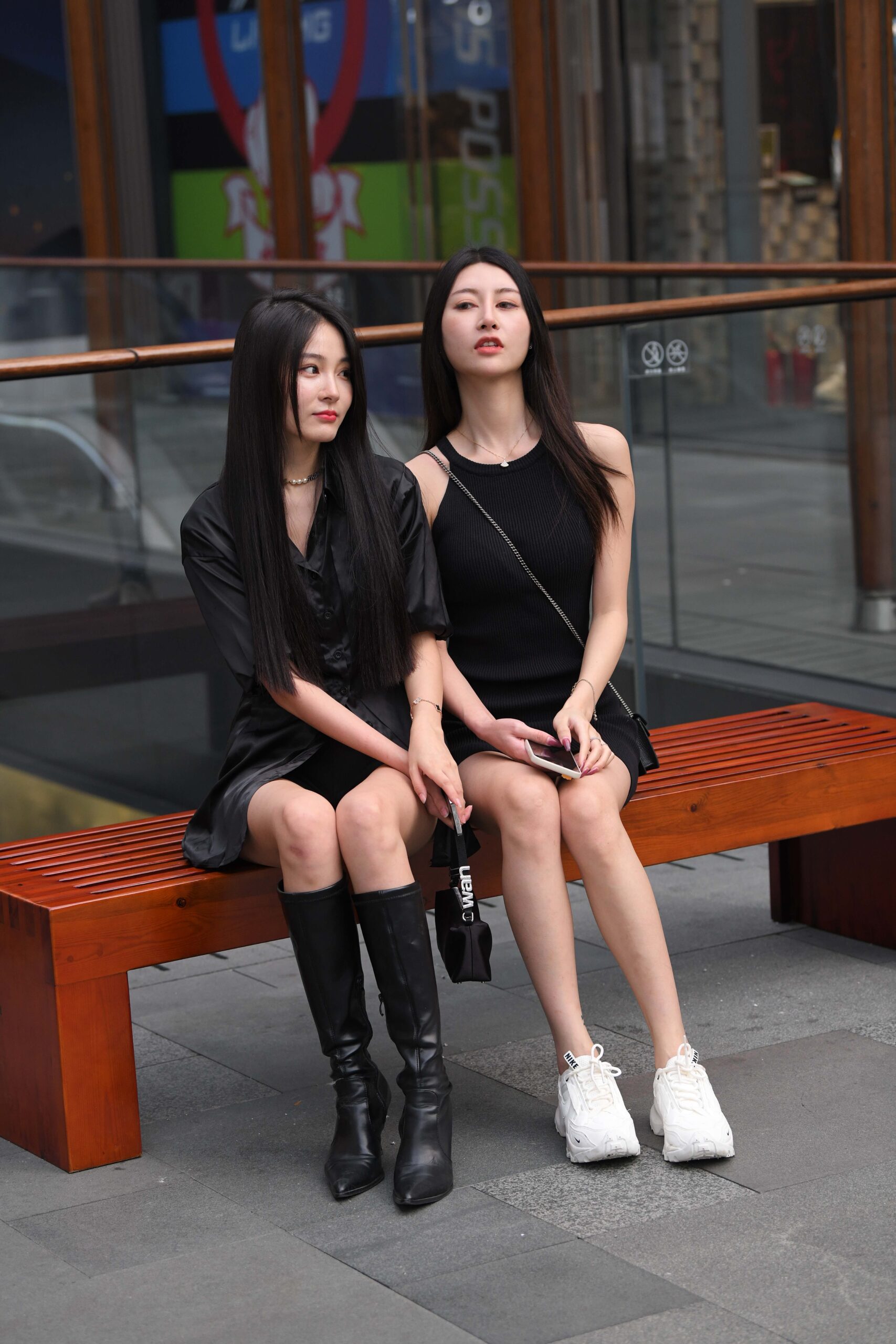 GS-T683  偶遇美腿姐妹逛街 【81P  1.78G】