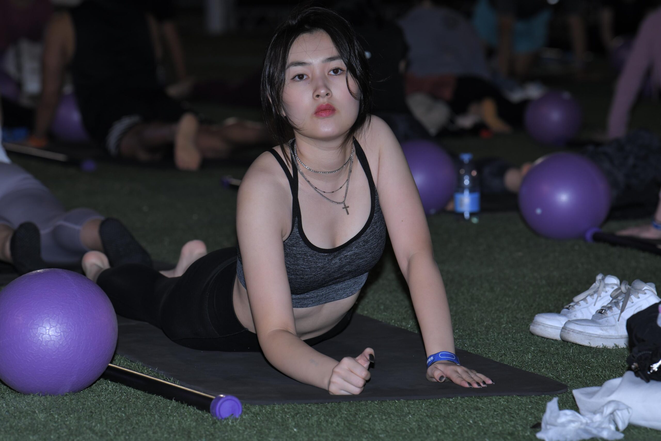 GS-T704  傍晚的草坪 【49P  1.11G】