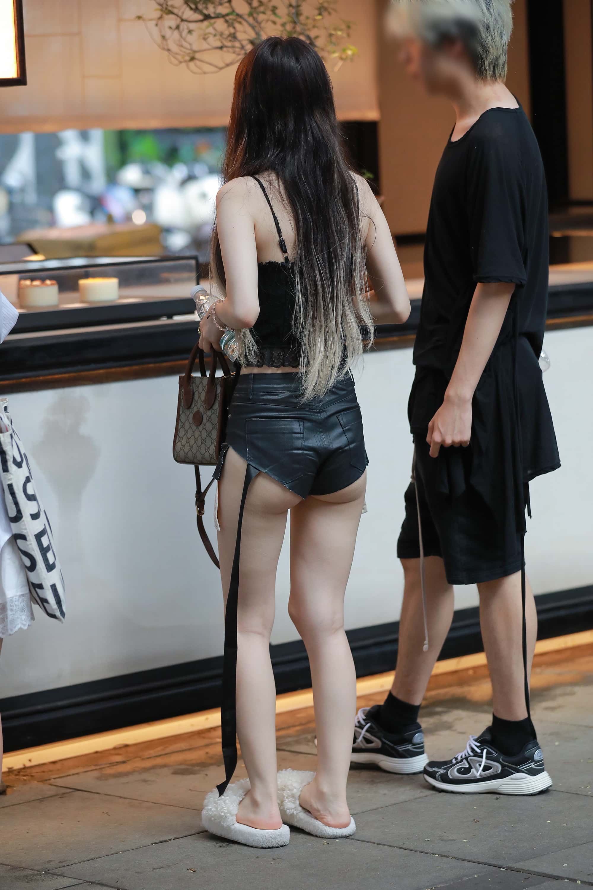 GS-T663  性感黑皮热裤 【162P  1.78G】