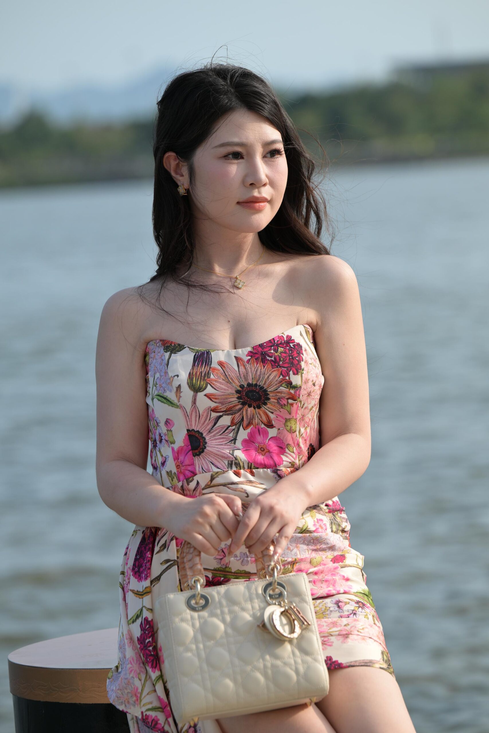 No.9507 一字肩碎花裙 [80P-1.35GB]