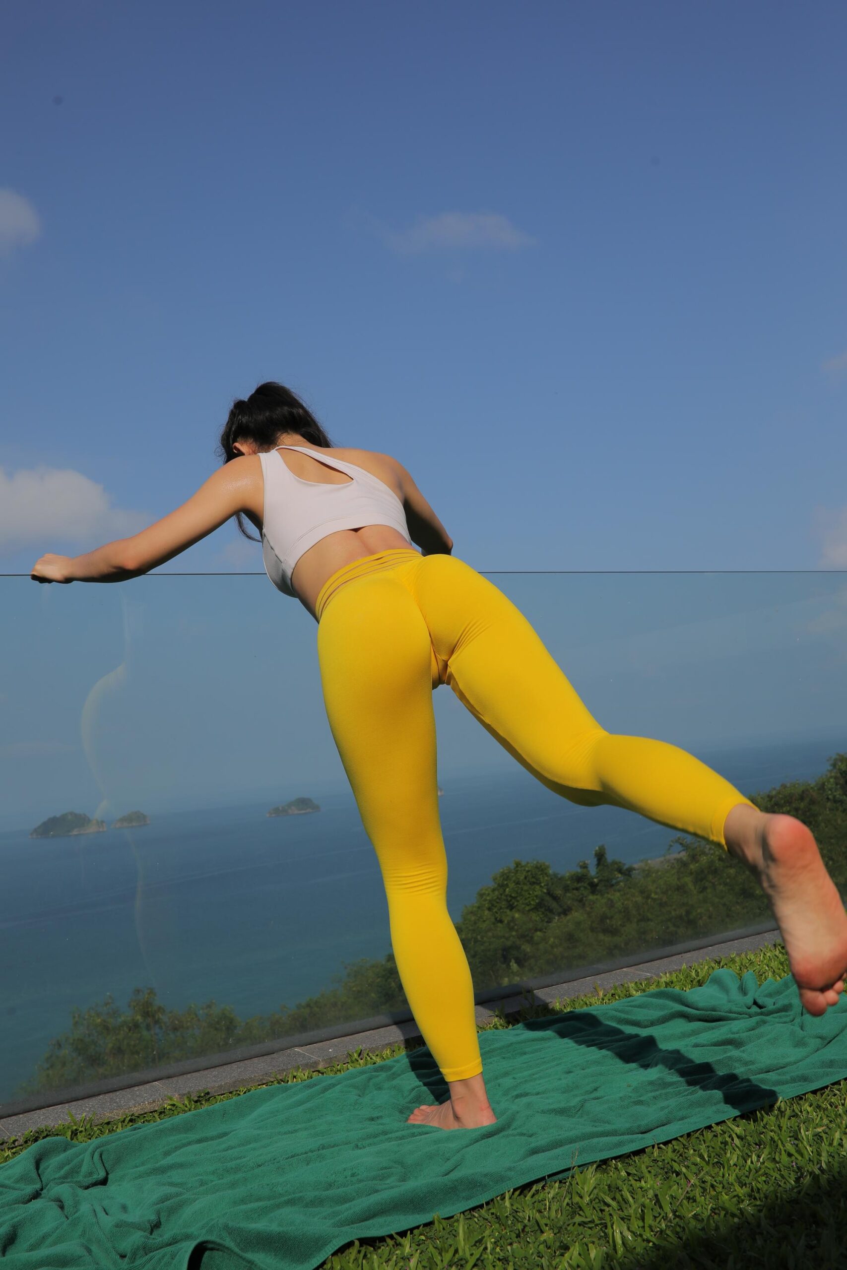 No.4196 苏梅岛旅拍 盛夏 黄色瑜伽 [851P4V-18.50GB]