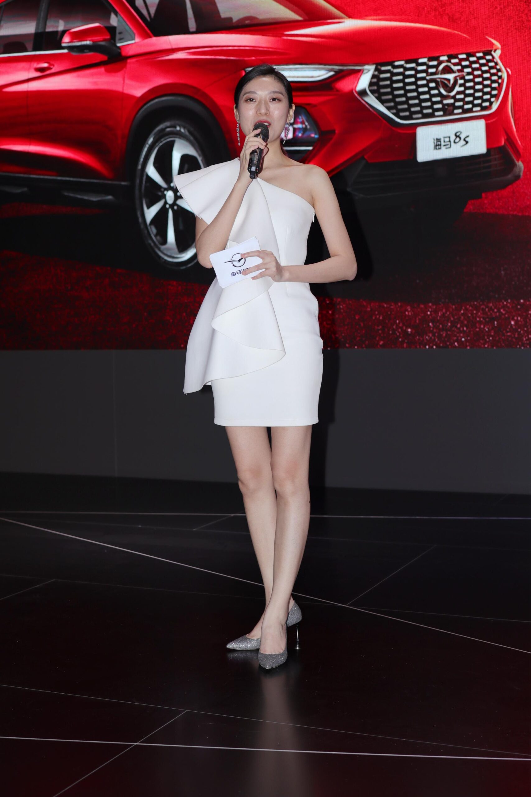 GS-K103  海马高跟主持 【70P  718M】