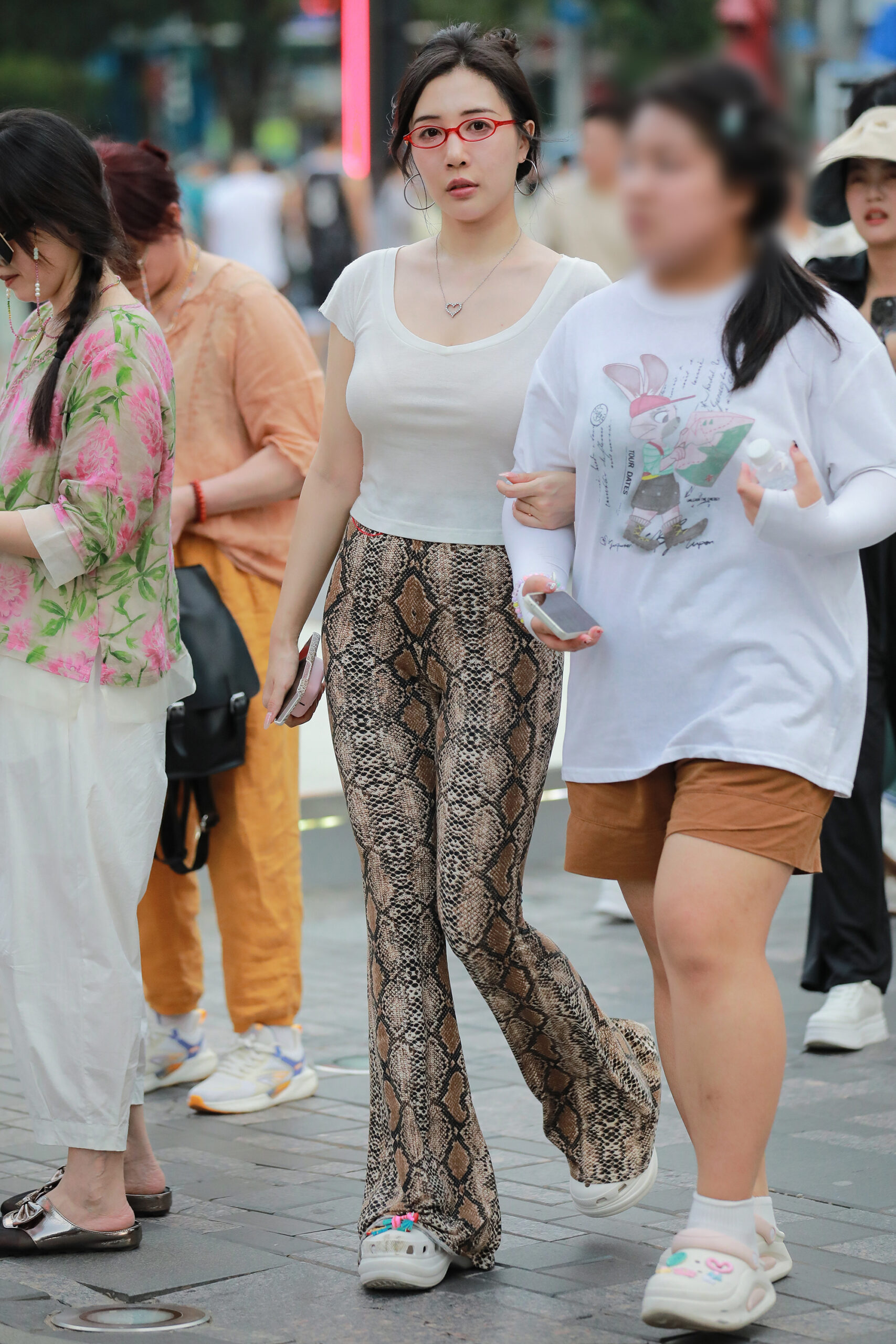 GS-X735 紧身裤眼镜美女 【102P 1.39G】