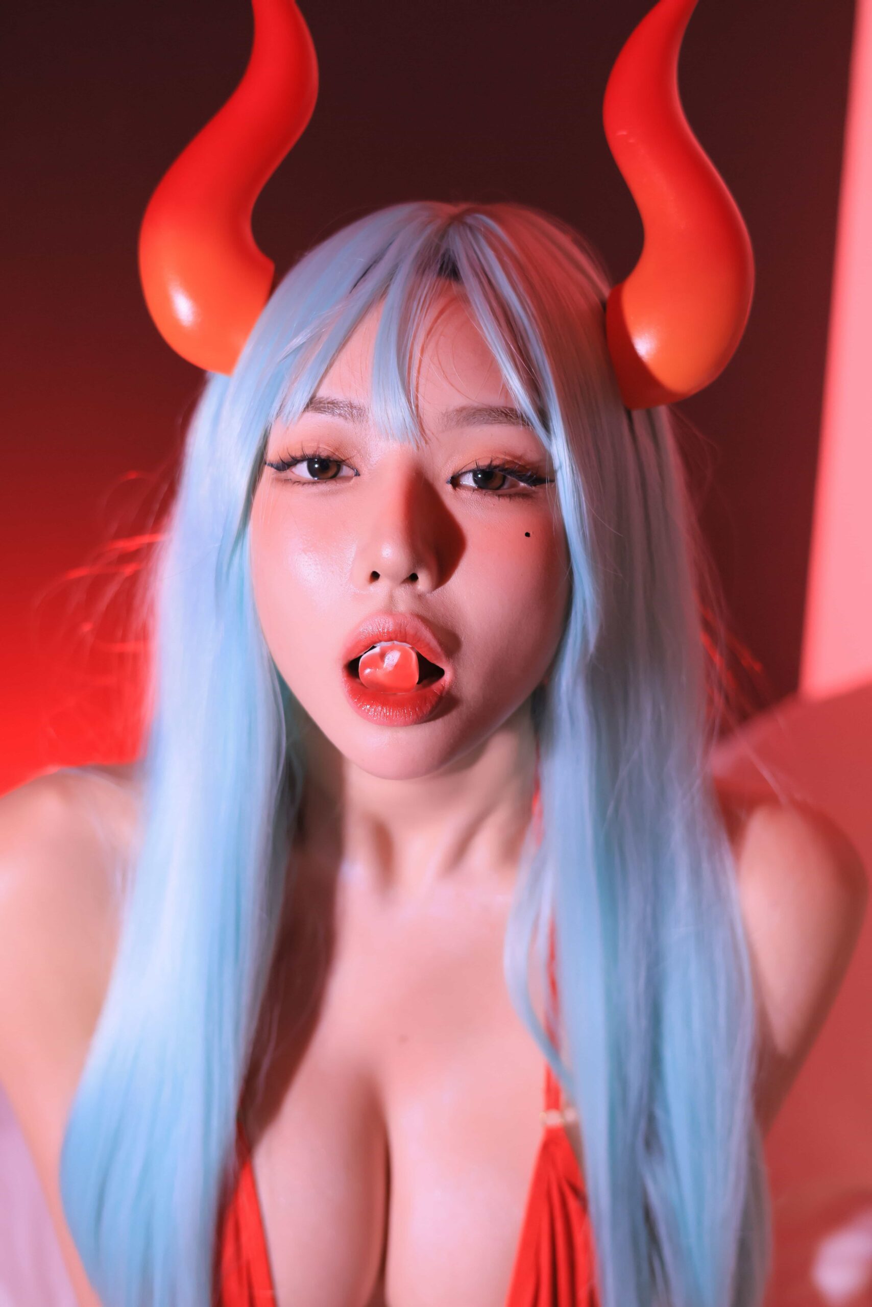 Dongeuran - Red Succubus [241P-4.60GB]