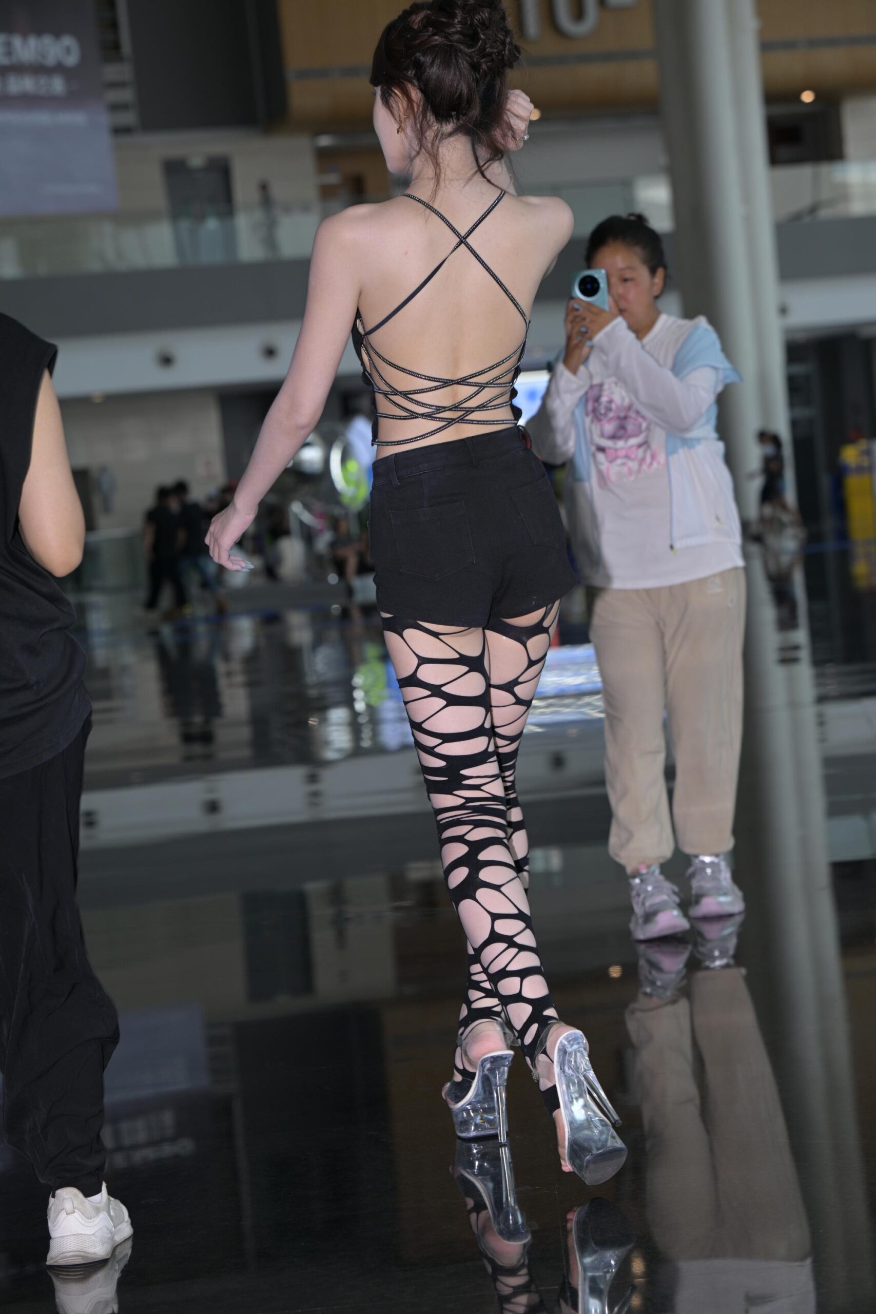 No.9555 美腿性感小雯 [163P-3.58GB]