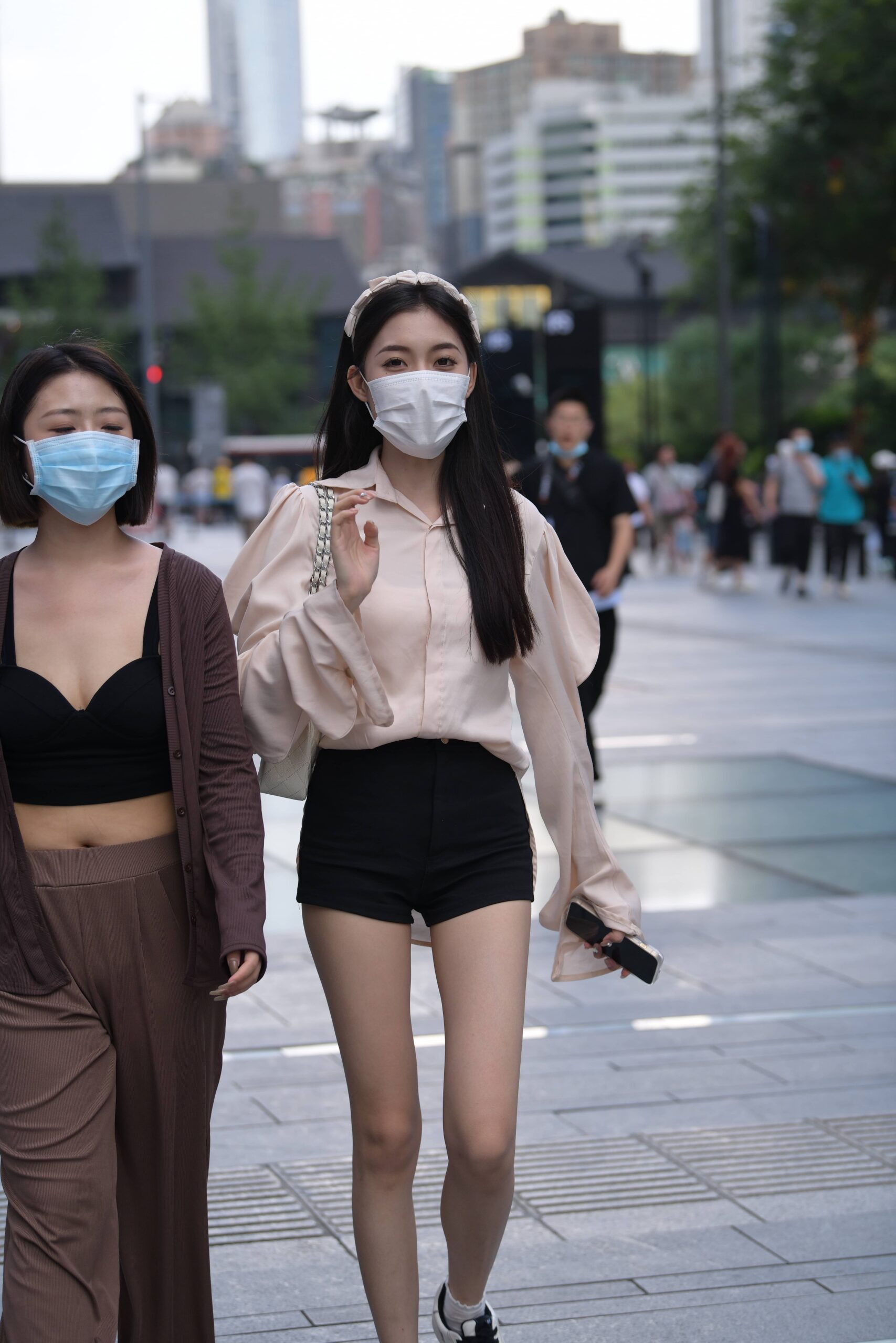 GS-T640  街拍大眼睛，美腿小姐姐 【147P  3.19G】