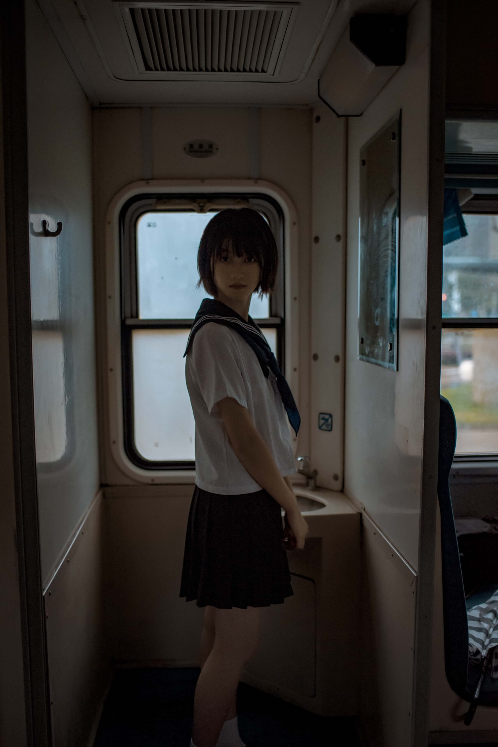 GS-Y0166   我的纸飞机 不吃拌饭 [36P-517MB]