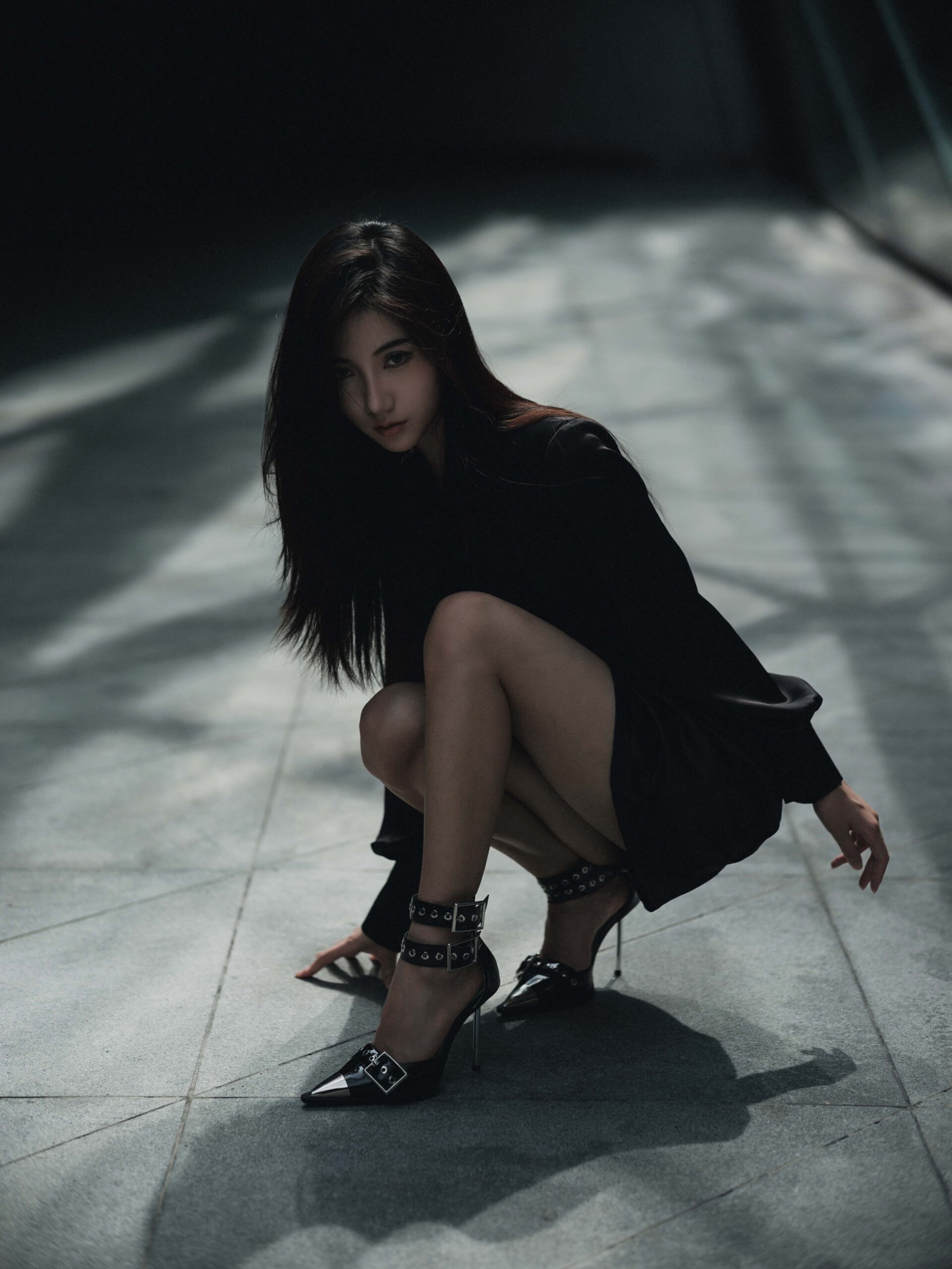 GS-Y0208   黑与白 阿万 [45P-544MB]