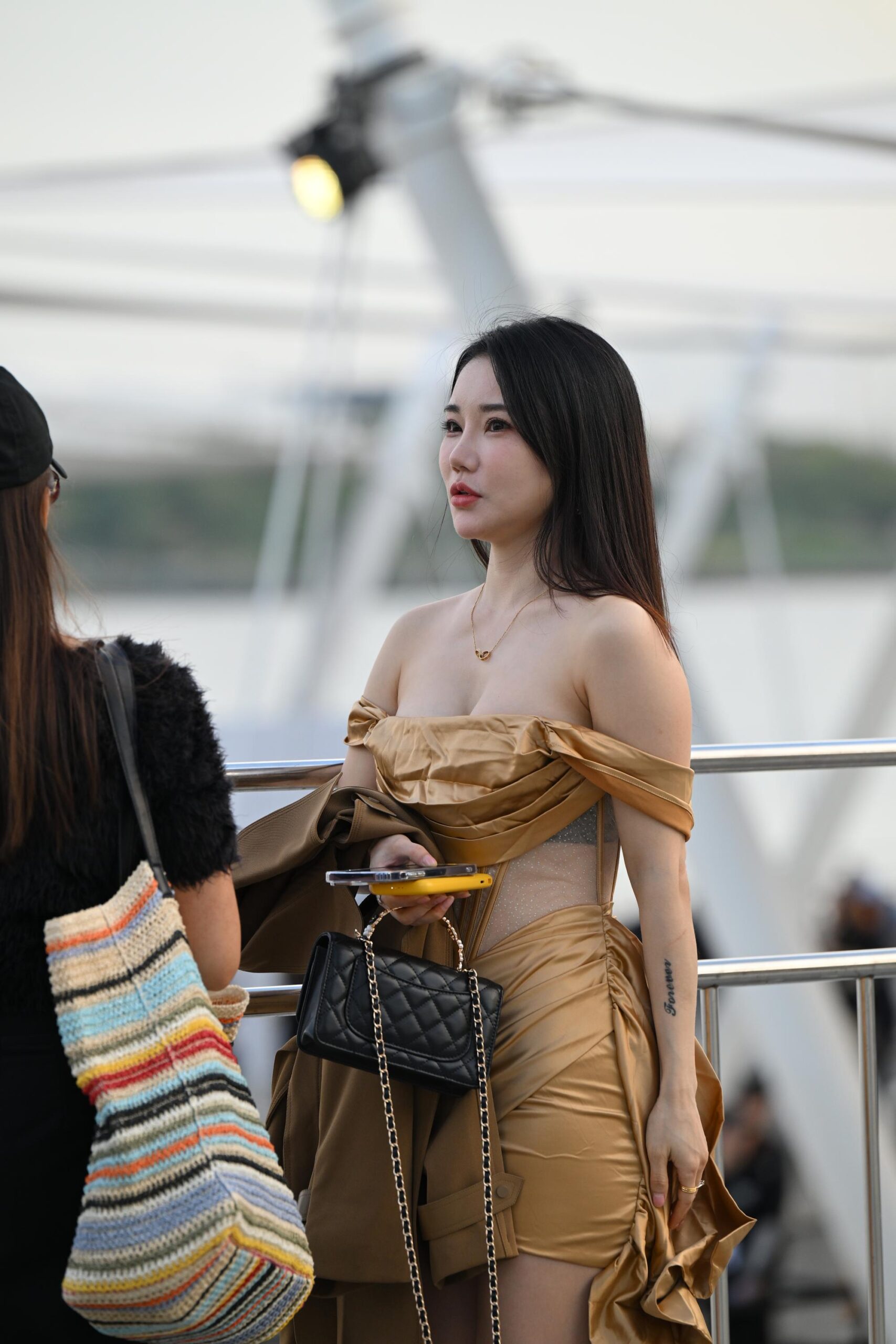 GS-T639 韵味低胸裙轻熟气质美妇 【122P 2.25G】