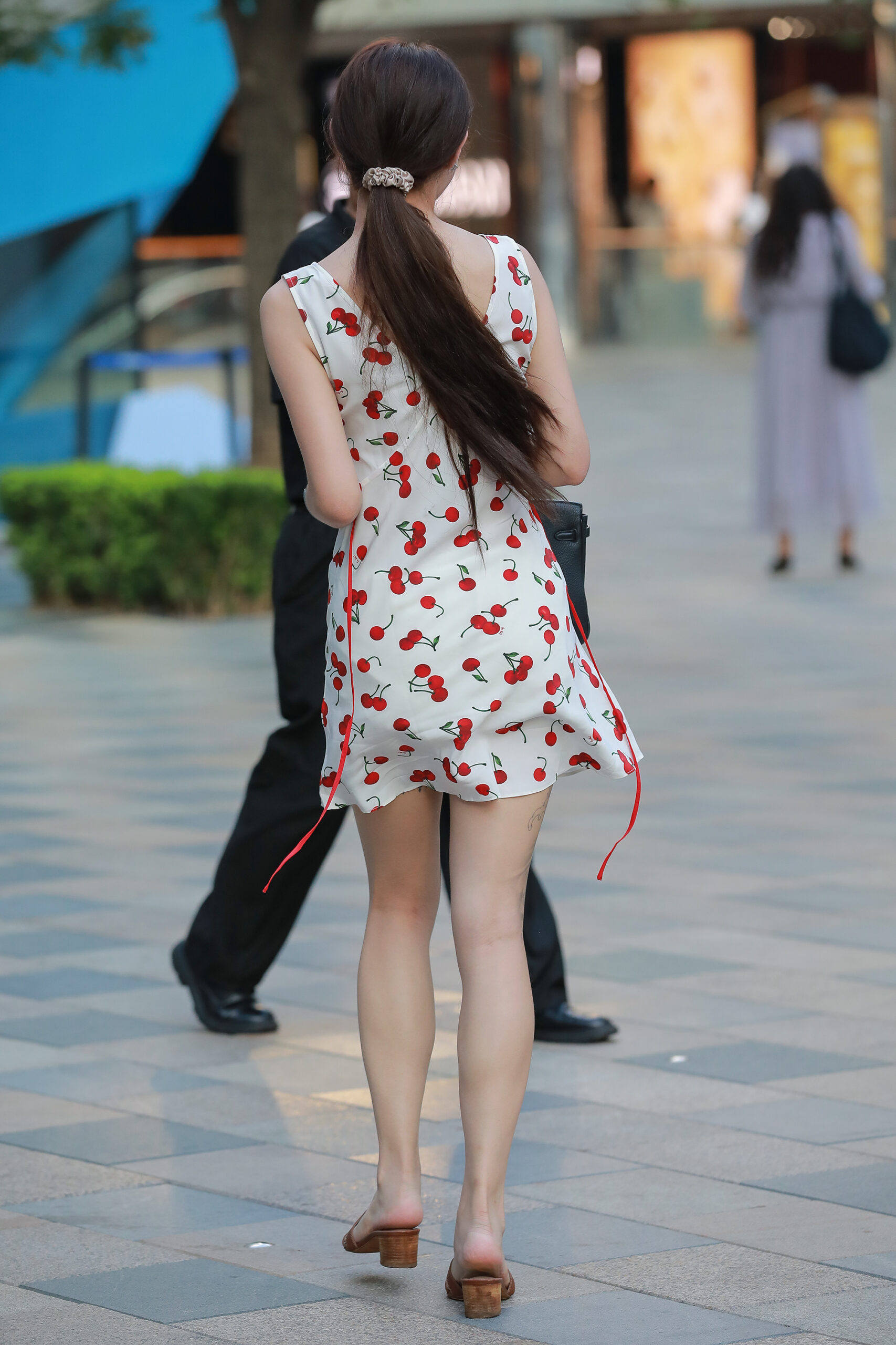 GS-X730 搭讪短裙美女 【231P 2.48G】