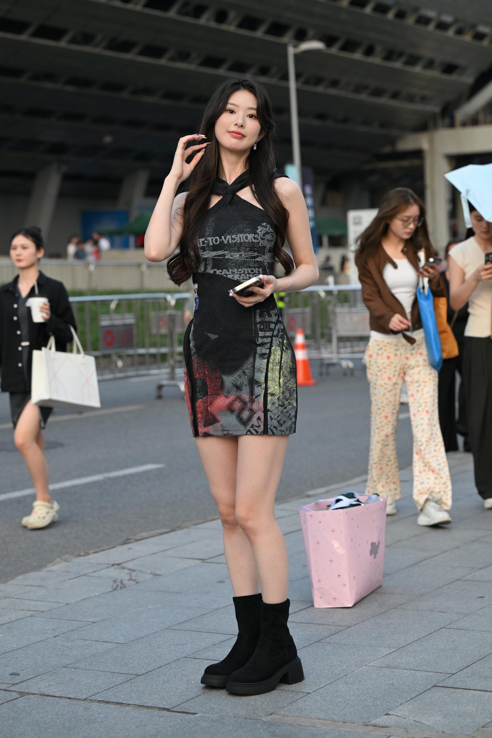 No.9463 短靴短裙女神 [72P-1.36GB]