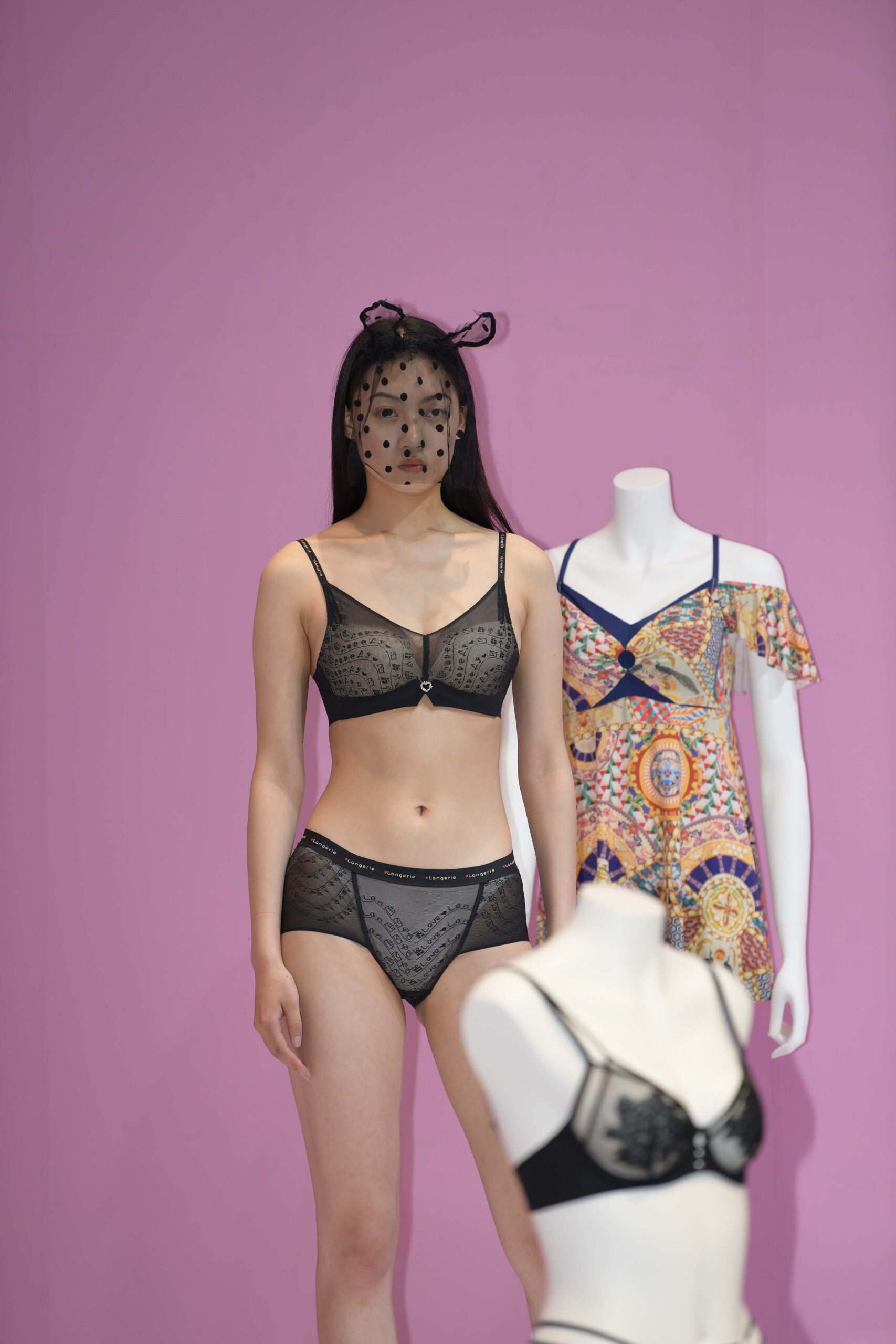 No.9532 内衣展27 [57P-1.29GB]