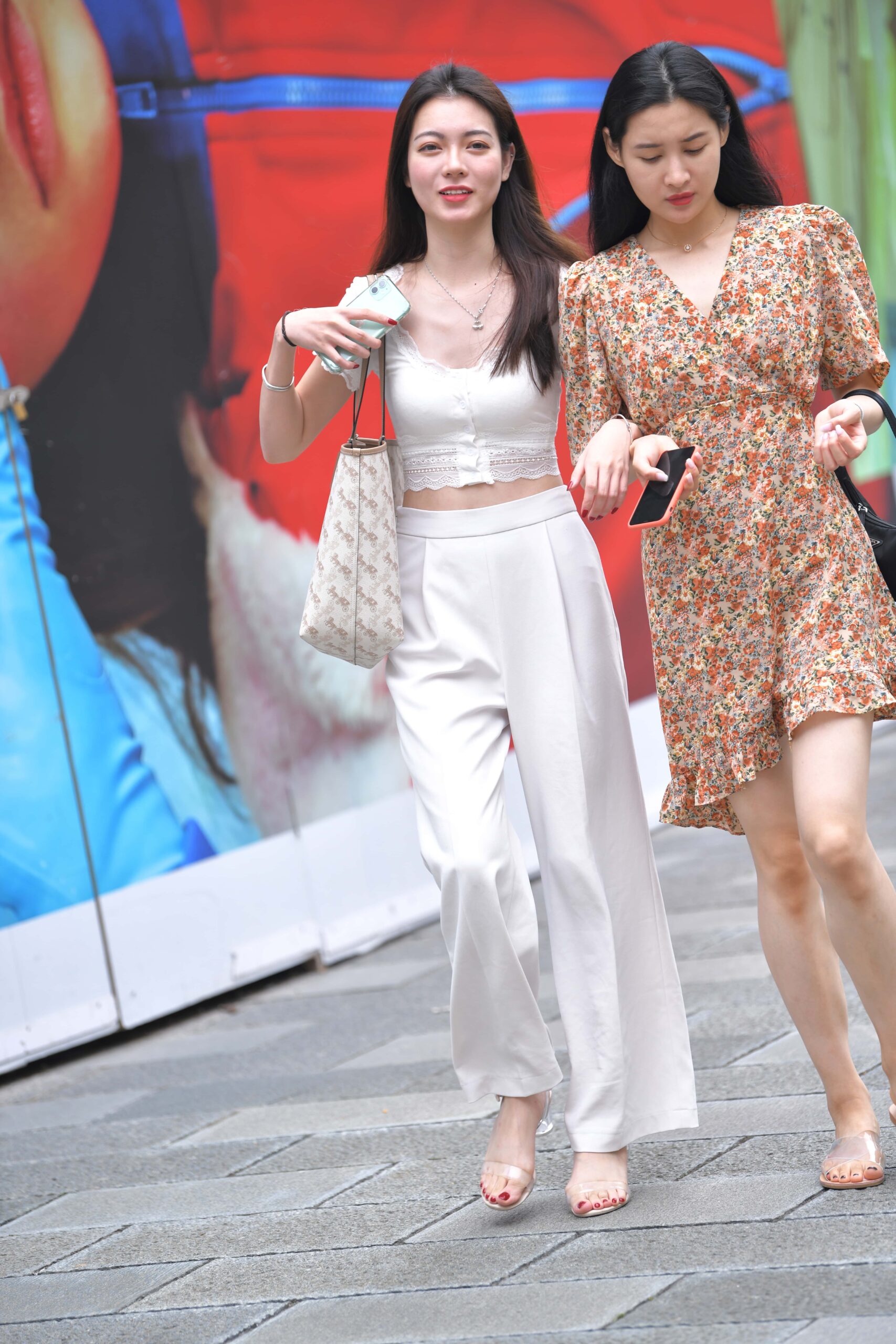 GS-T668 【咔喳赛帖】飘逸的白裤【66P  1.74G】