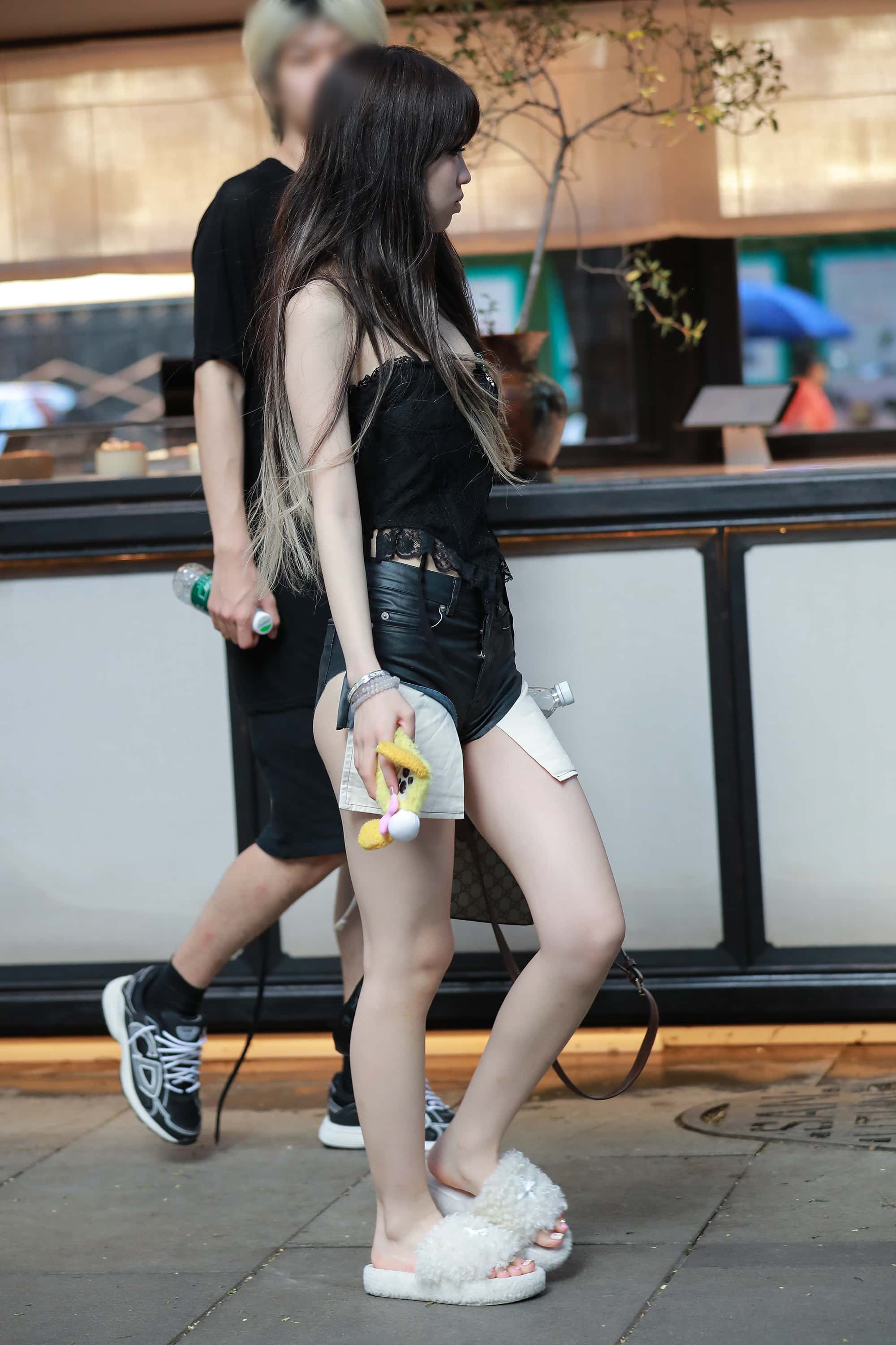 GS-T663  性感黑皮热裤 【162P  1.78G】