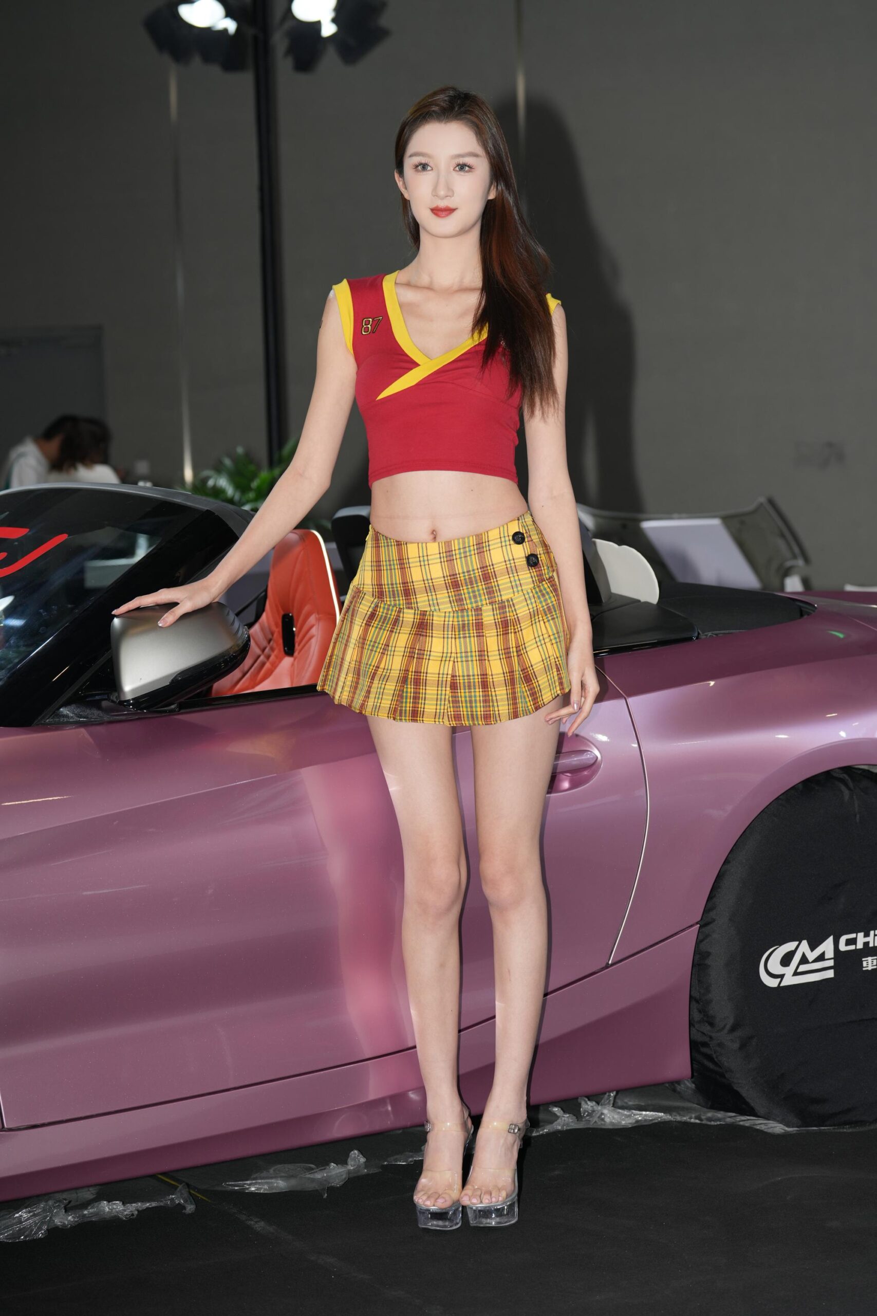 GS-T676  苗条长腿高挑车模-宝月 【48P  1.66G】