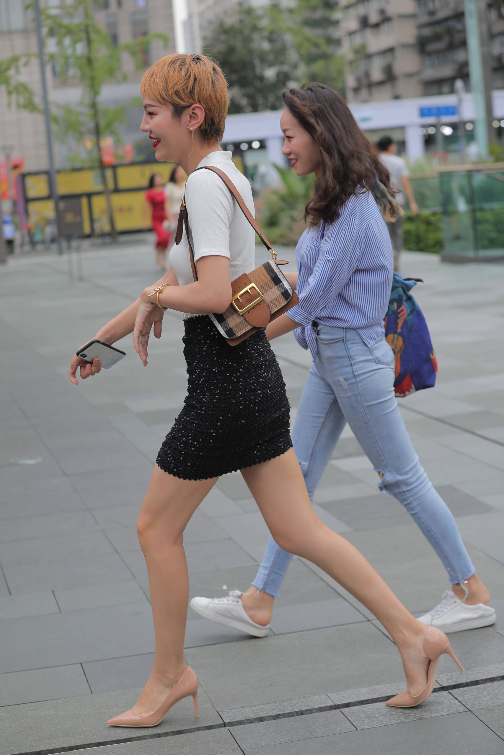 GS-K092 短发高挑美腿 【76P1V 936M】