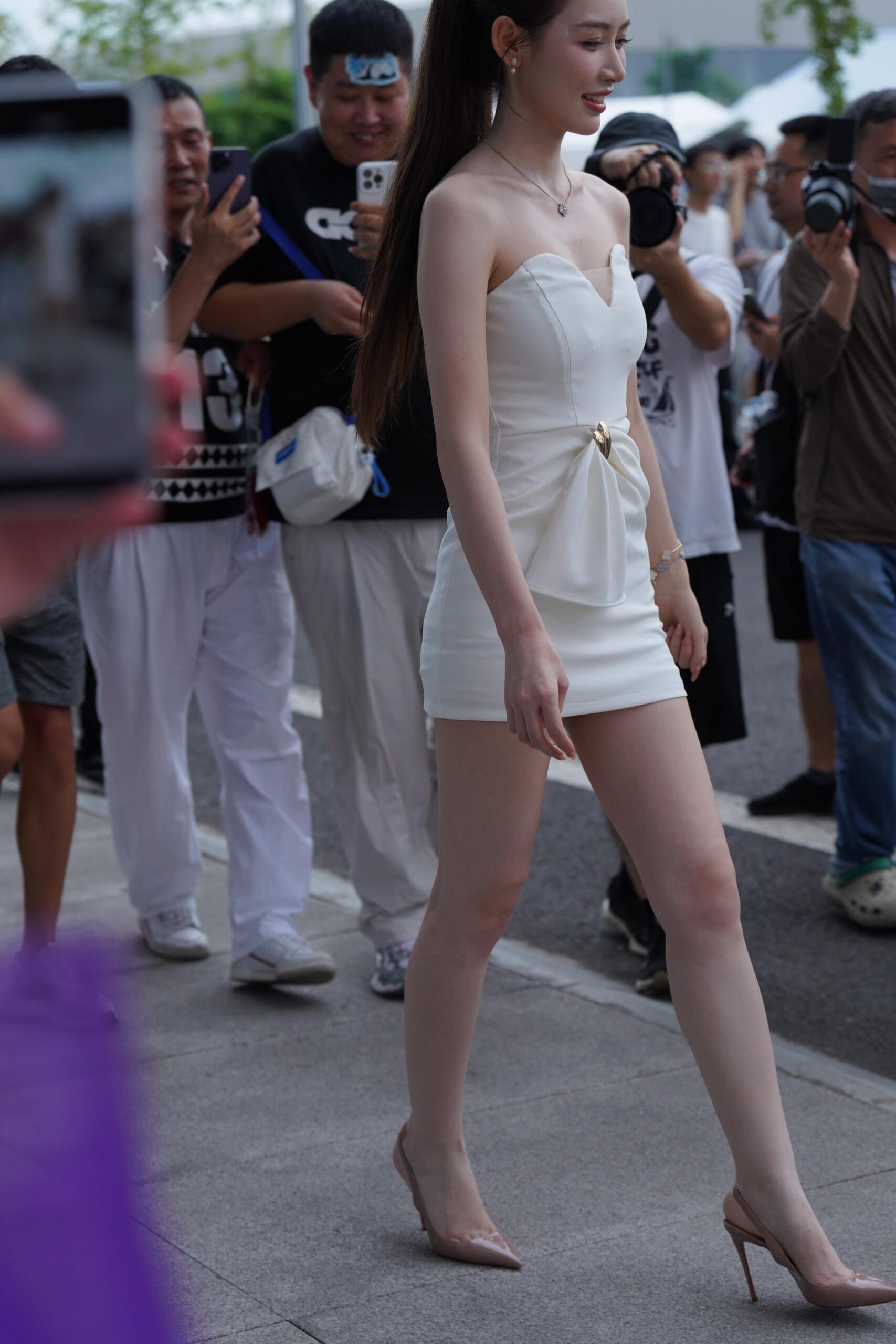 No.9602 一袭白裙优雅气质（敏敏） [148P-2.34GB]