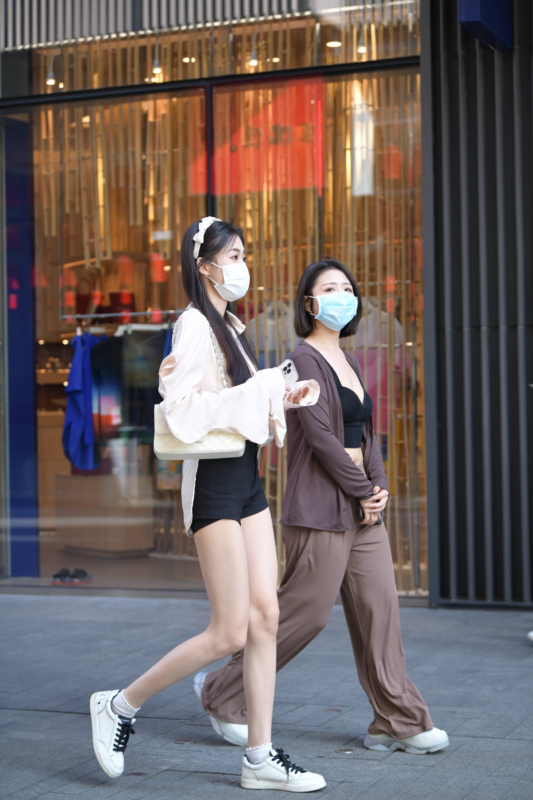 GS-T640  街拍大眼睛，美腿小姐姐 【147P  3.19G】