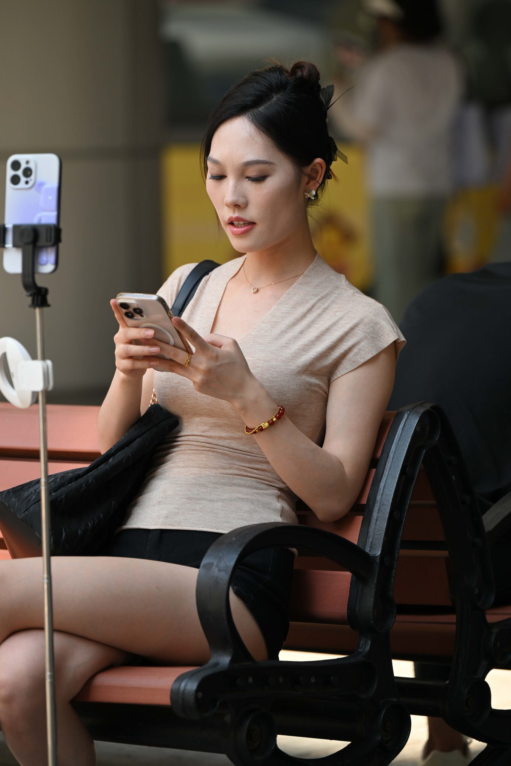 GS-X720   在开直播的美腿美女 【114P  2.12G】