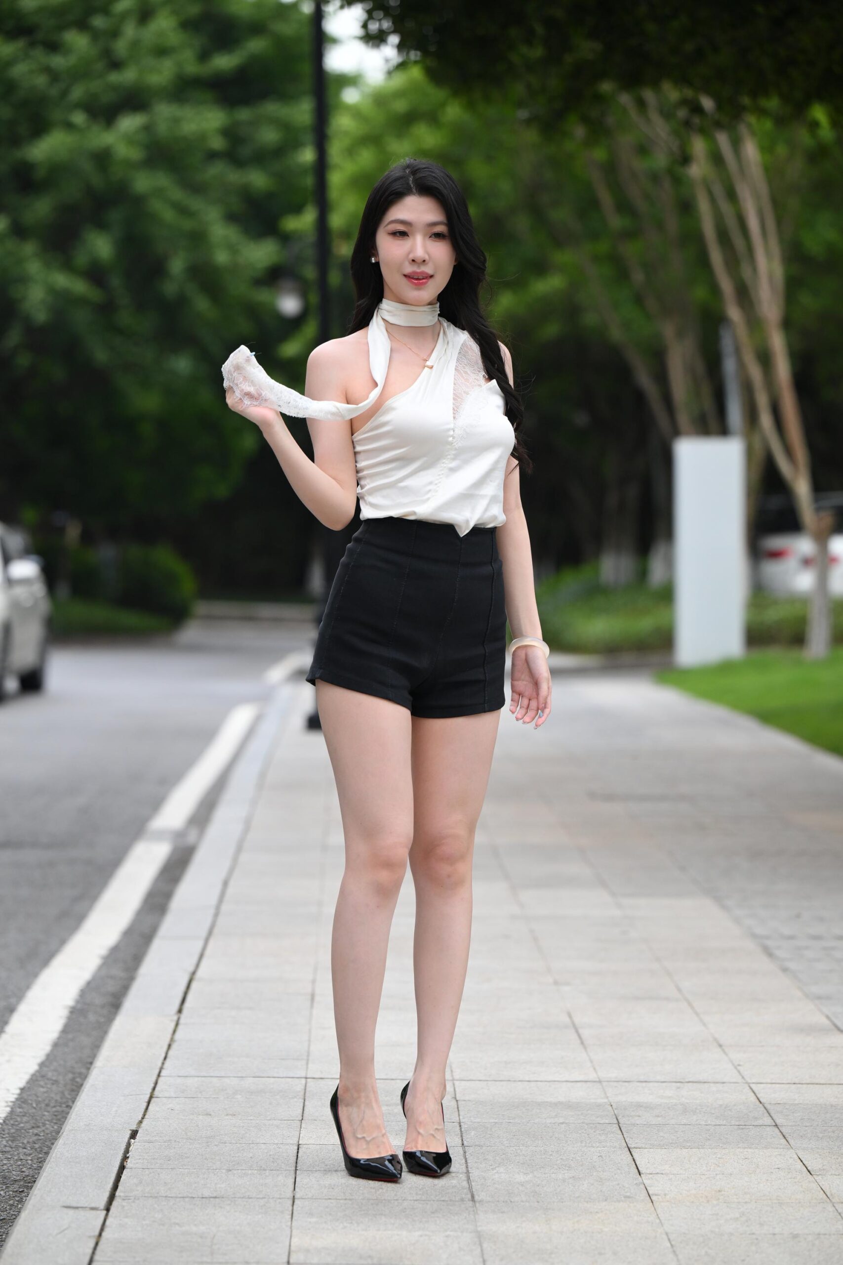 No.9483 黑白搭配弦子 [114P-1.97GB]